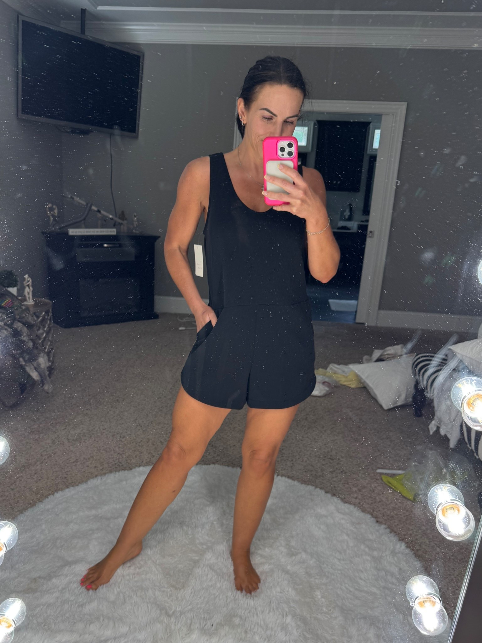My favorite sandwash fabric now comes in a romper. Makes a great coverup or easy post beach day outfit. Super comfy! Wearing XS. Comes in 3 colors. 

#LTKFindsUnder50 #LTKTravel #LTKStyleTip
