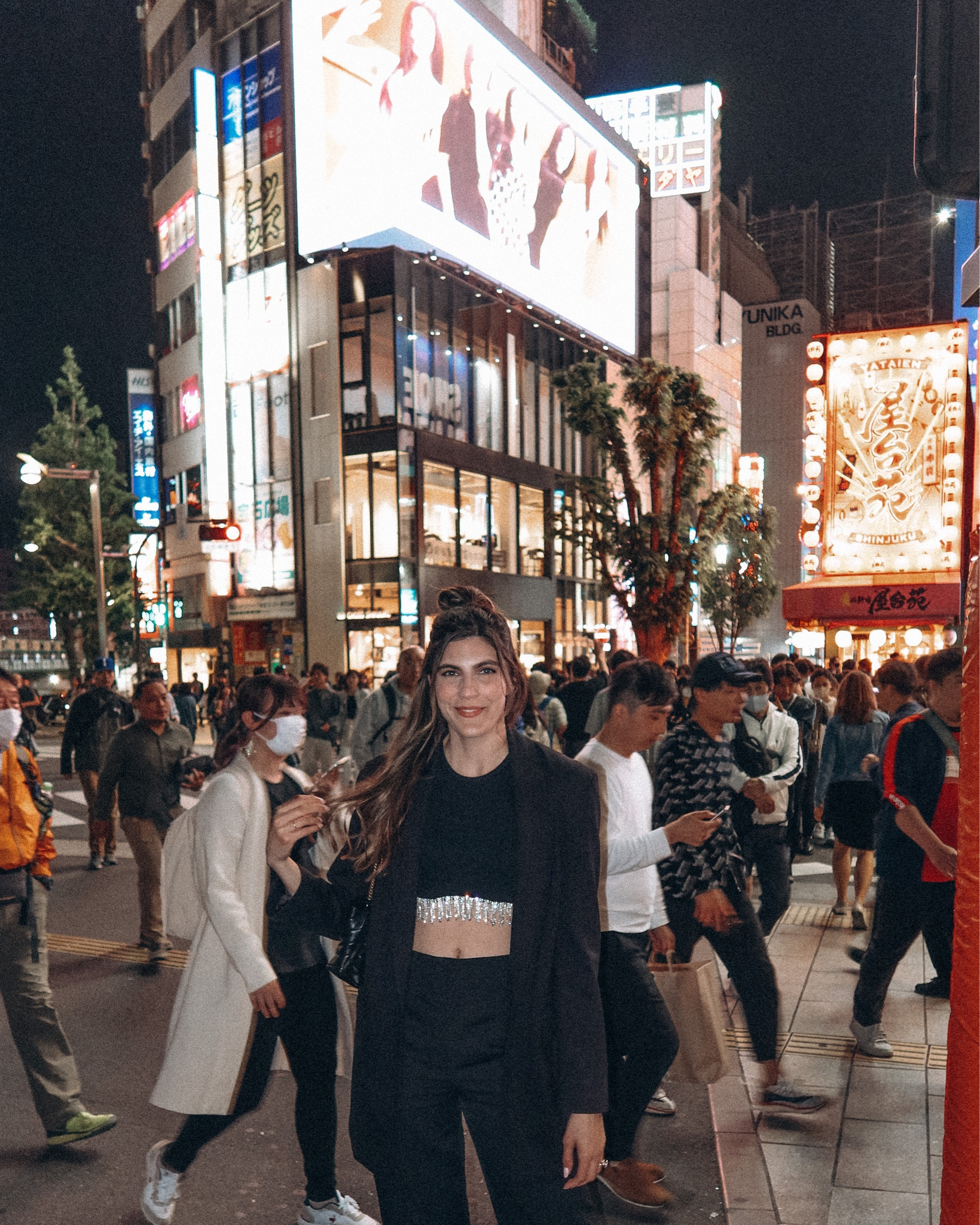 Tall split hem trousers: sized up one size to a US 6 

Top: TTS - wearing a small (cones in multiple colors) 

Blazer is old Topshop, but I linked a few tall black blazers that are similar.

#LTKunder100 #LTKunder50 #LTKtravel