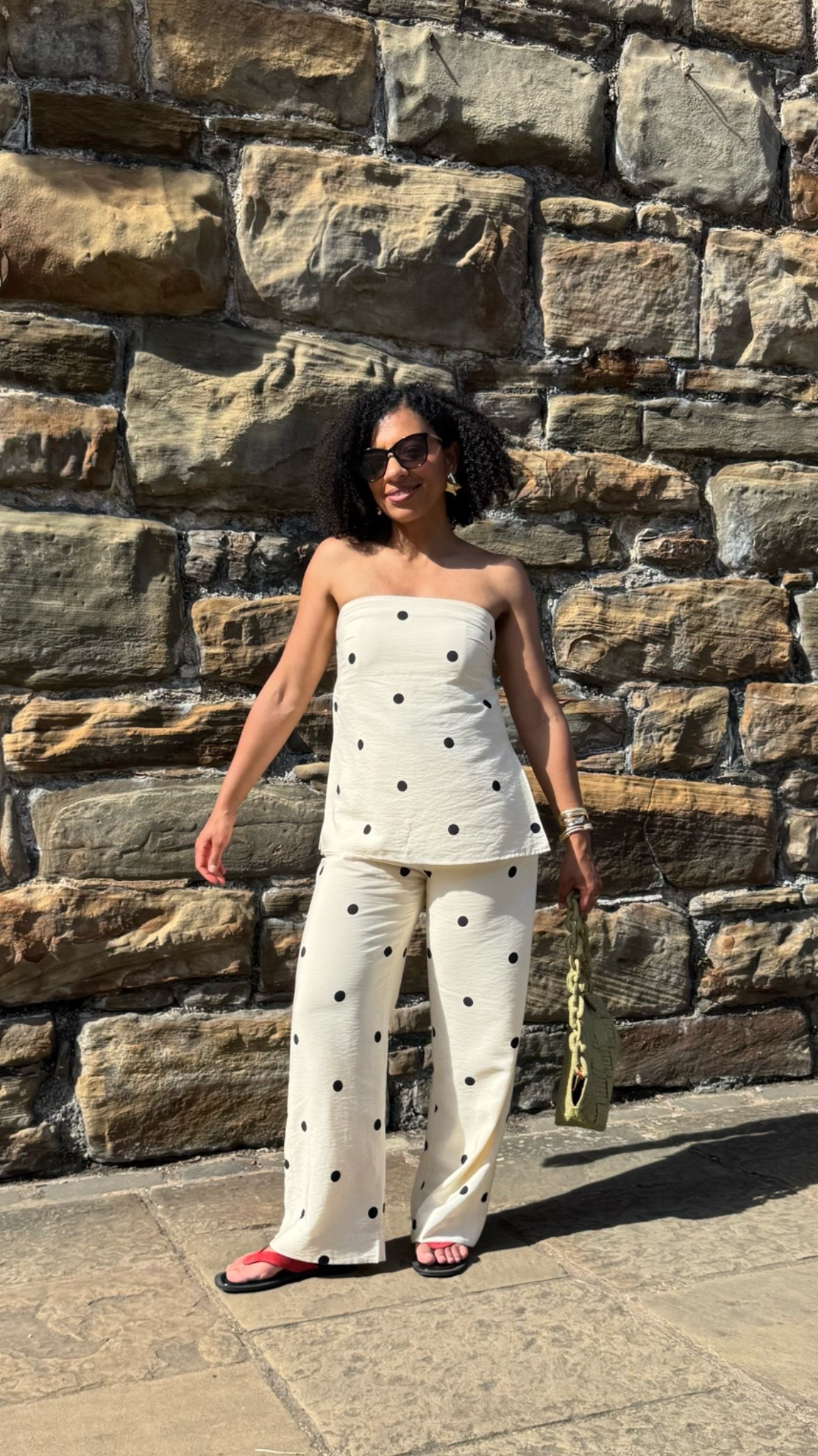 I felt incredibly chic wearing this polka dot outfit over the weekend! 
Petite polka dot outfit
Petite polka dot top
Petite polka dot trousers
Red sandals
Pop of red

#LTKuk #LTKpetite #LTKsummer