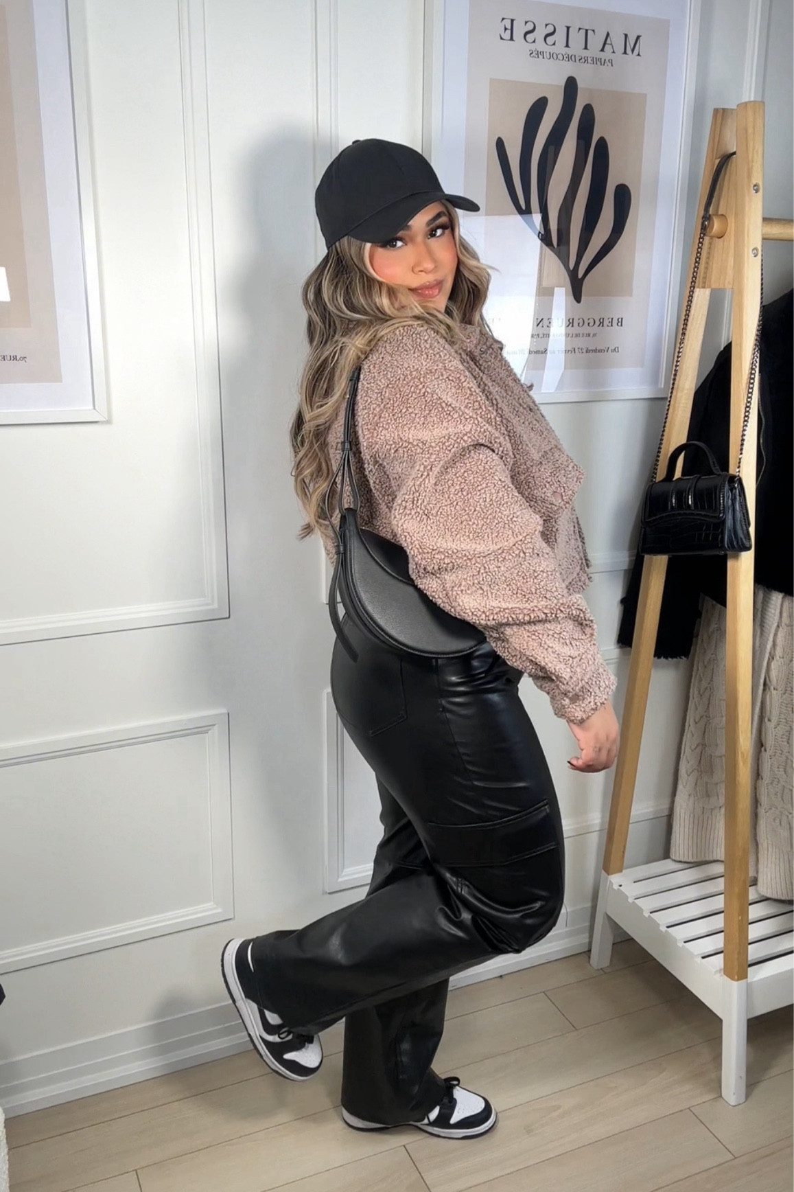 
Minimal Style, Streetwear, Casual Outfits, Leather Pants, Trench Coat, Fall Fashion, Easy Outfits, Outfit Ideas, Outfit Inspo, Fall Style, Style Inspo, What to Wear, How to Style, 2023 Fashion

#LTKplussize #LTKmidsize #LTKstyletip