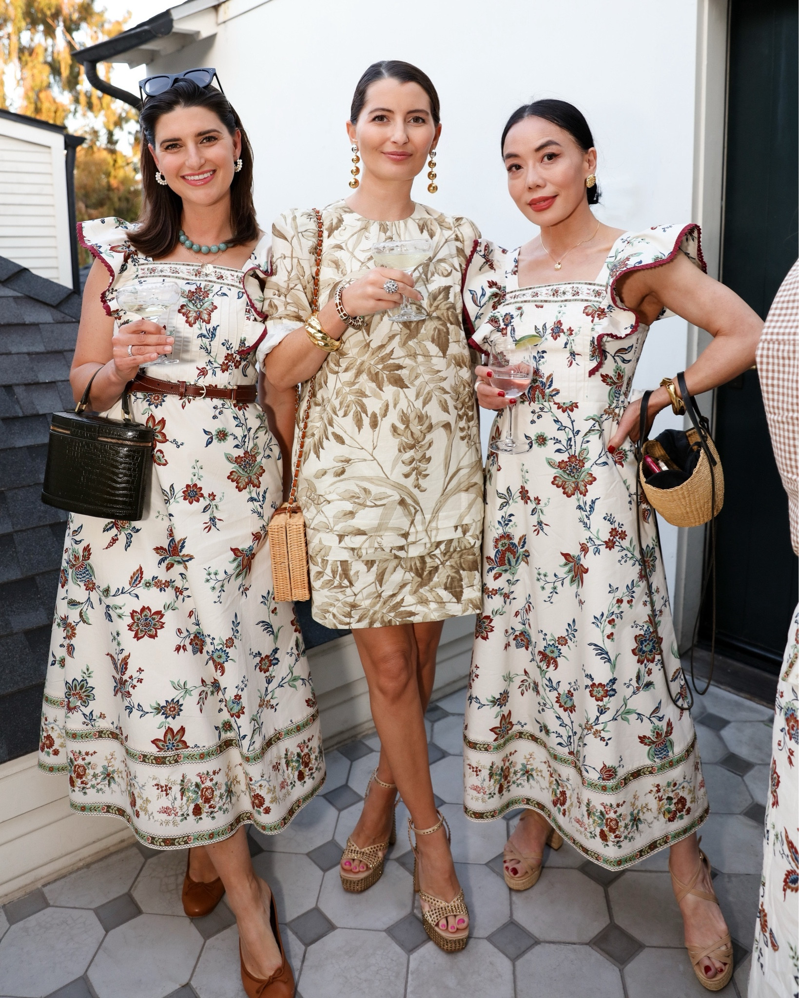 Favorites from the new Shea McGee of McGee Studio x Tuckernuck collection!

I’m wearing an XS. Size up
If you want more length or have any tatas! 

Tuckernucking
Tnuck
Tnucking
spring dresses
Floral dress
Neutral dress 
print dress


#LTKStyleTip #LTKOver40 #LTKSeasonal