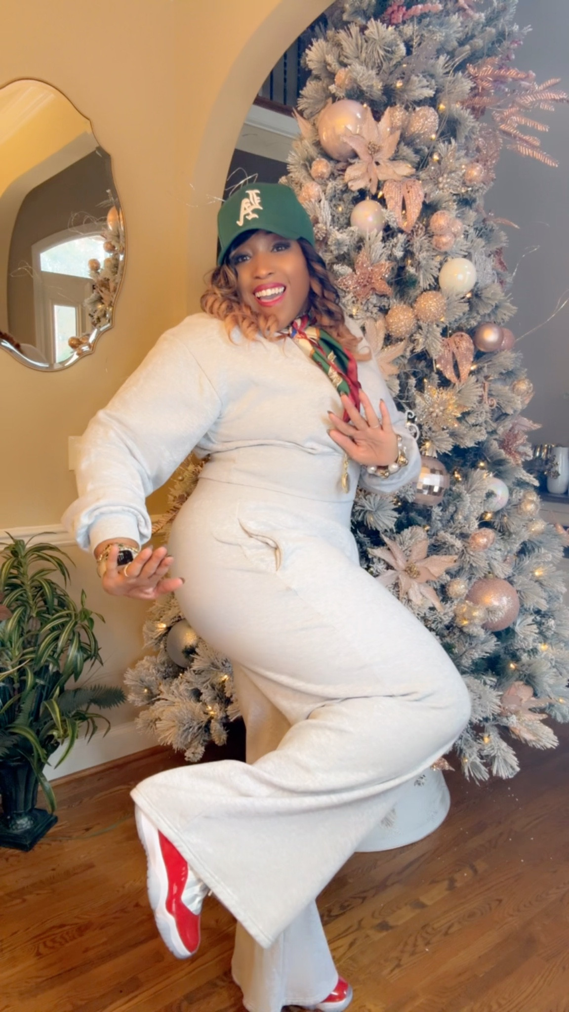 Festive “Casual” OOTD Inspo

#LTKHoliday #LTKGiftGuide #LTKootd