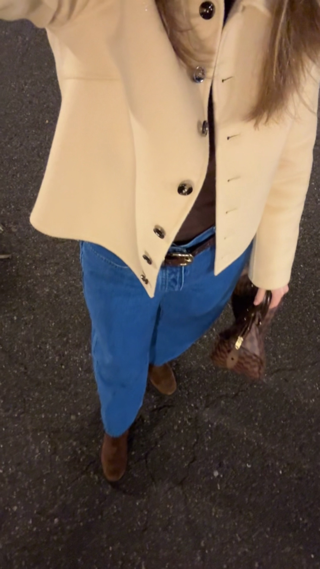 Obsessed with these jeans! They’re the perfect shade of blue for spring and look really cute with flats or loafers! 

#LTKSeasonal #LTKmomlife #LTKSaleAlert