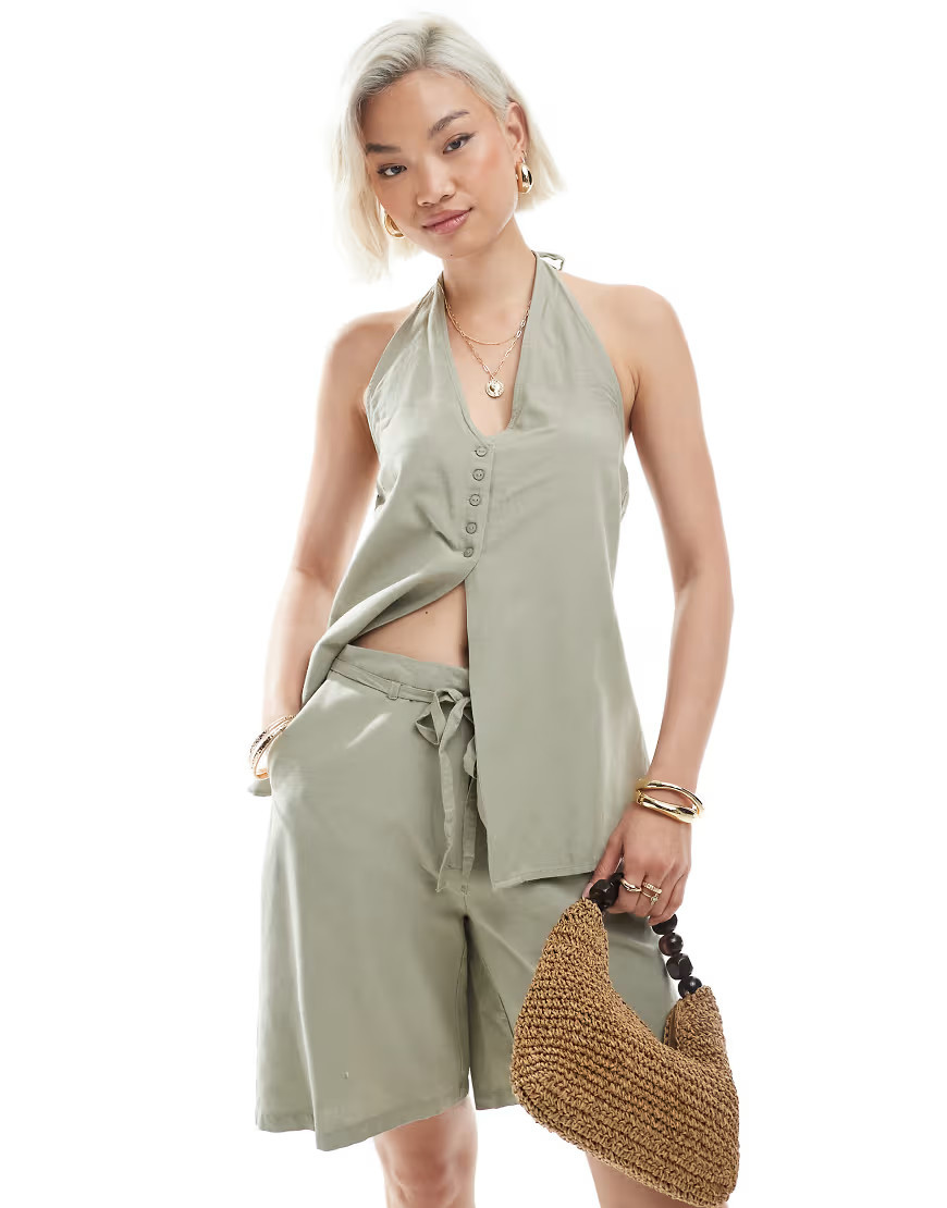 Vero Moda - Gilet met halternek in zeegras groen, deel van co-ord set | ASOS (Global)