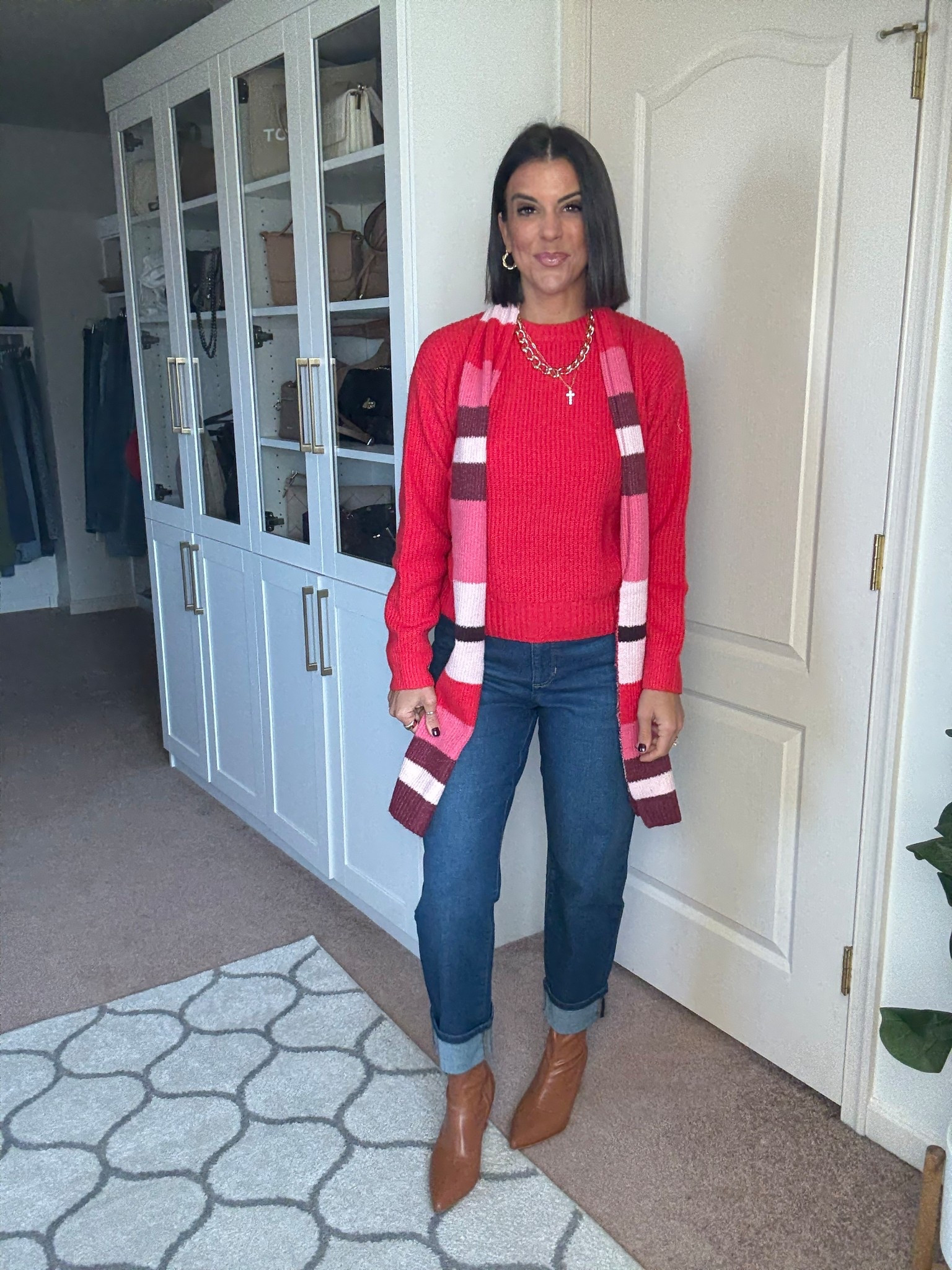 Walmart sweater/scarf combo on sale for $7!!!! I’m in size small. Size 2 in jeans- size down if in between 

#LTKHoliday #LTKFindsUnder100 #LTKSeasonal