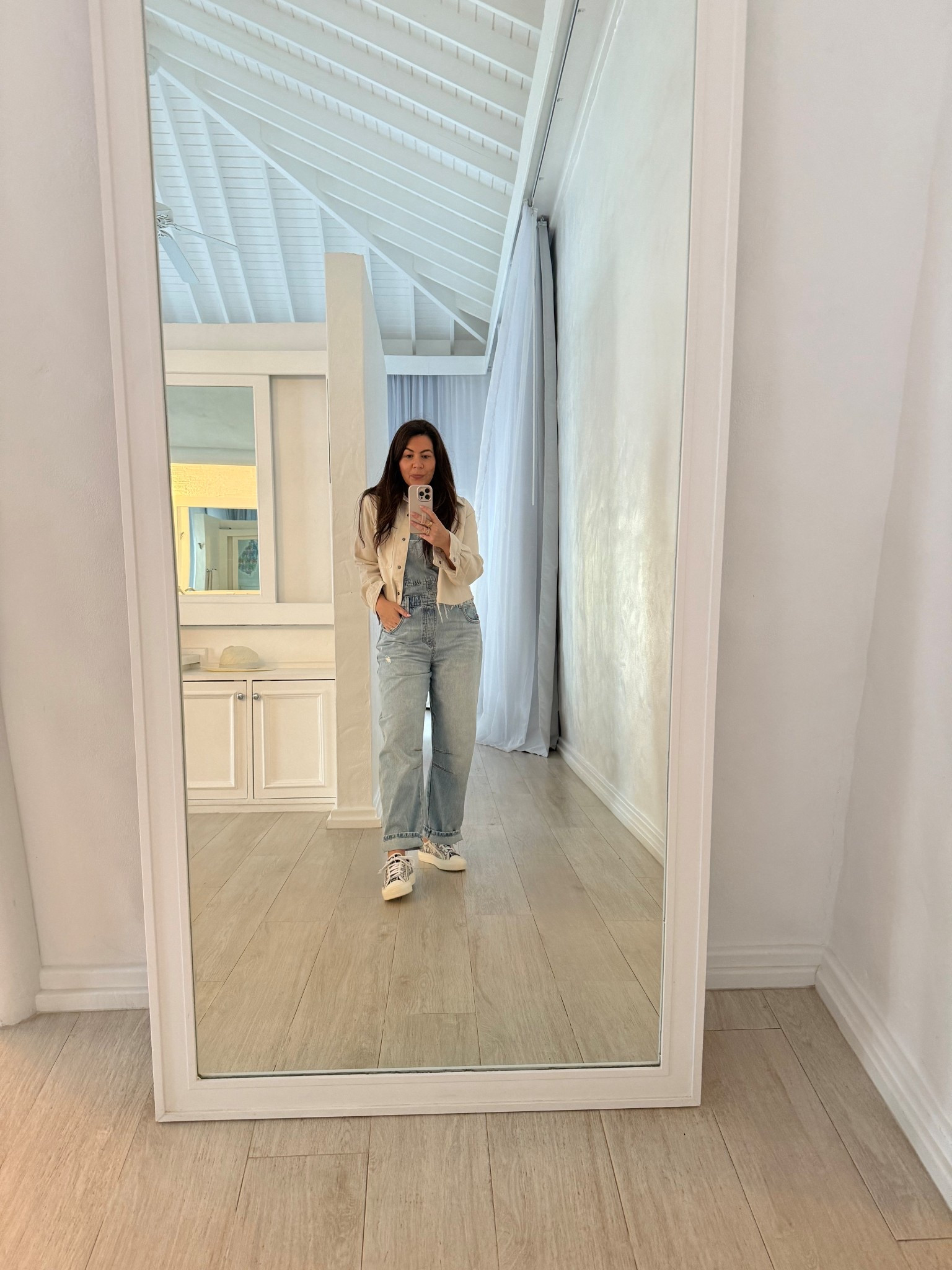 My travel outfit to St.Lucia - I’m wearing size small 

#overalls #travel #traveloutfit #travelday #vici

#LTKSeasonal #LTKPetite #LTKTravel