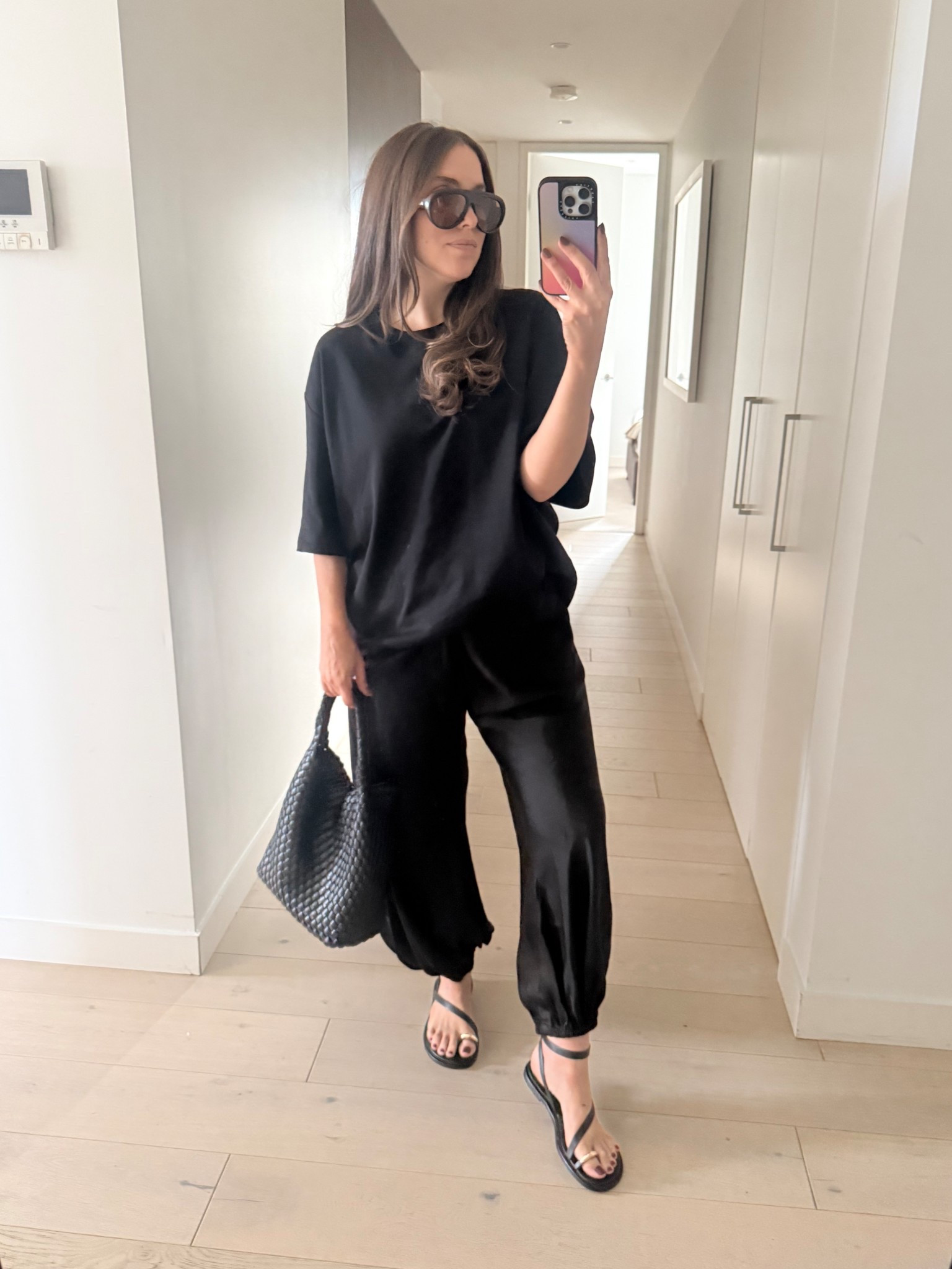 My all black ensemble.

Cos tee 
Zara pants 
Billini sunnies and flats 
Rylan bag 

#LTKFashionMonth #LTKstyletip #LTKaustralia