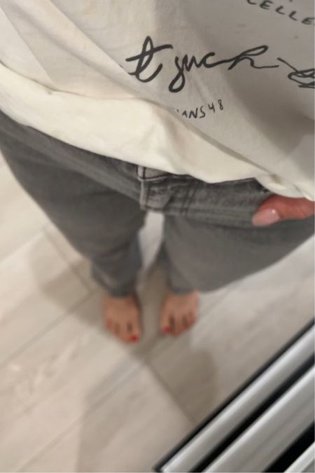 High waisted comfortable jeans — all on sale right now. Use code ‘DenimAF’ for extra 15% off sale price



#LTKsalealert #LTKstyletip #LTKSpringSale