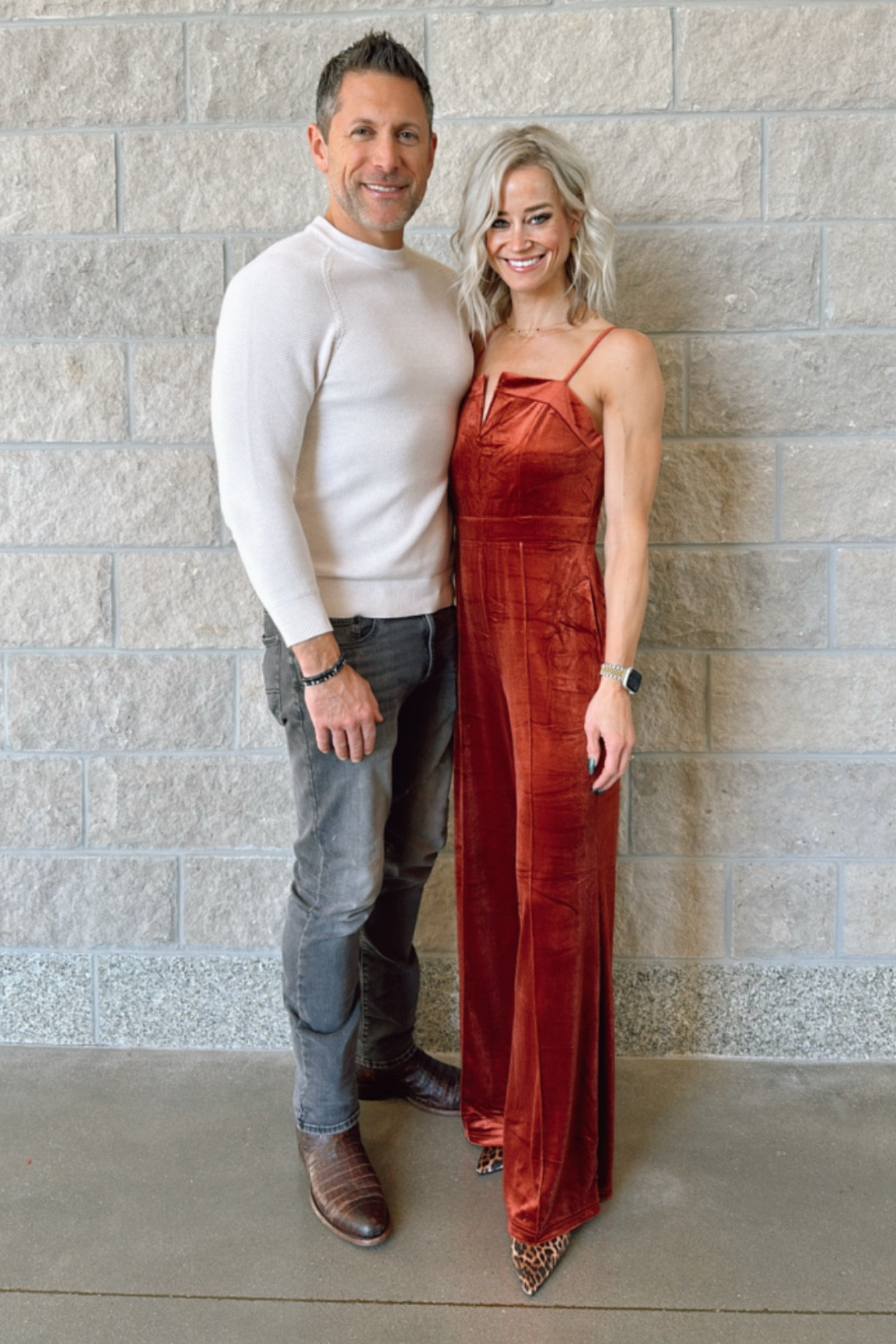 This jumpsuit is SO comfortable and comes in so many pretty colors. It zips up the back and has adjustable straps for the just right fit. Aaaand pockets 🫶🏻
I’m in the Flamingo color, in a S. It’s definitely roomie and if they had an XS I would get that. I’m 5’5"

#LTKSeasonal #LTKfindsunder50 #LTKstyletip