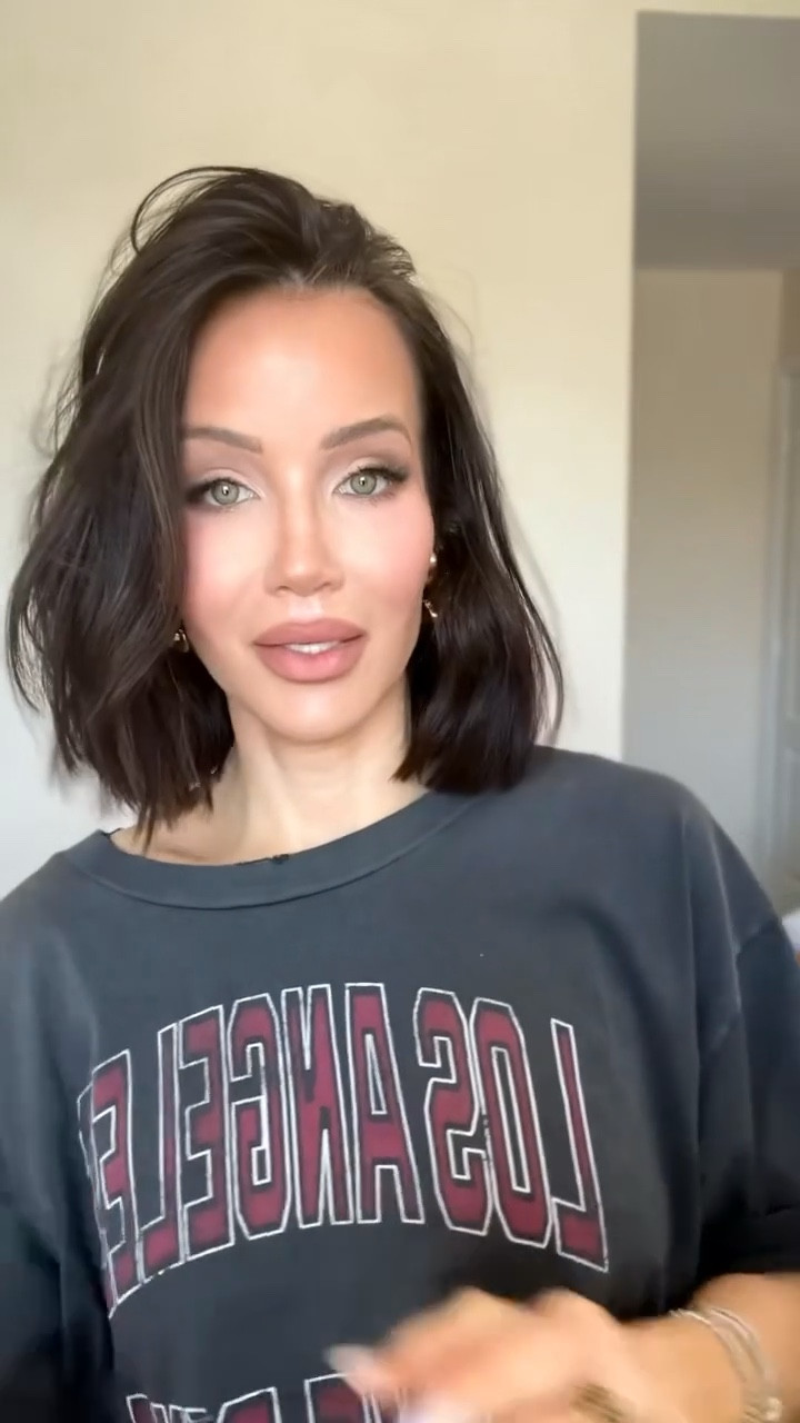 90’s lips by someone who lived it, baby! Used lip/cheek color Ballerina from Katiemoyer.com. Myth is another ultra nude I keep in my pro kit. Used it for yeeears!
Also, figuring out how I love to style my bob. Linked all the tools and products I use. 

#LTKgrwm #LTKBeauty #LTKootd