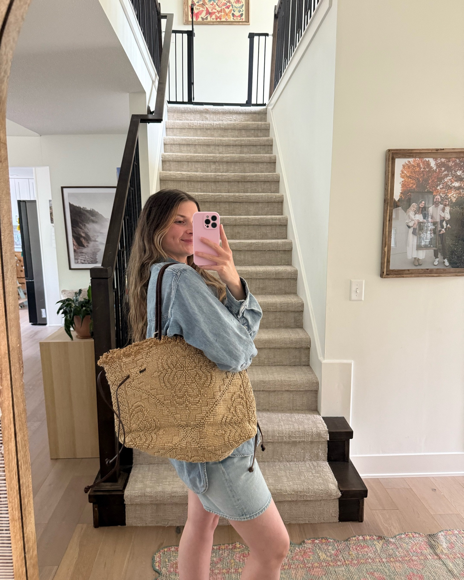 So happy about this tote, big beautiful and adjustable!