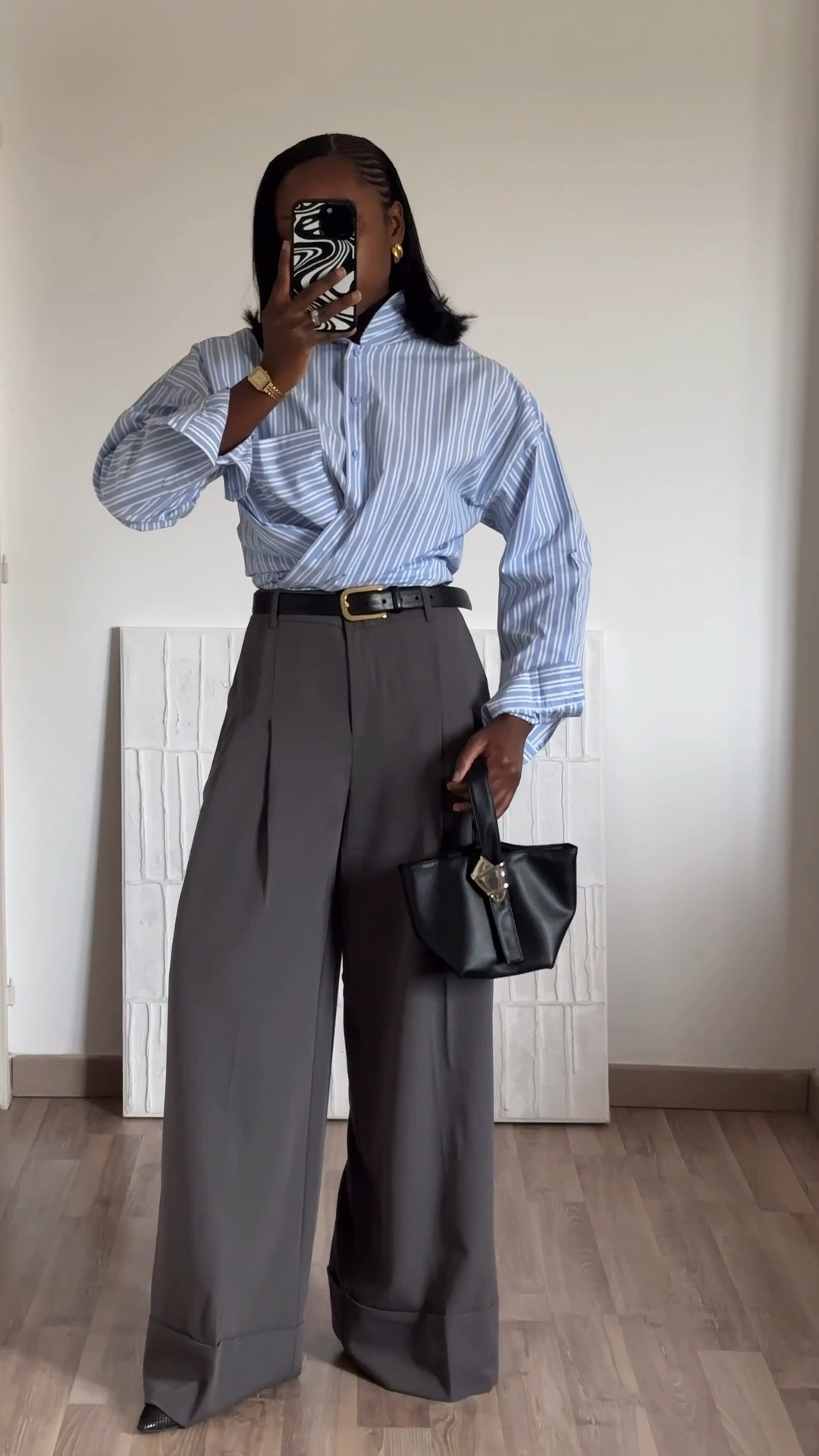 The Lounge Black Friday Shopping Event is live — up to 70% off 🤍
Linked my @Lounge favourites on LTK. Don’t miss it.


#LTKeurope #LTKfrance #LTKworkwear