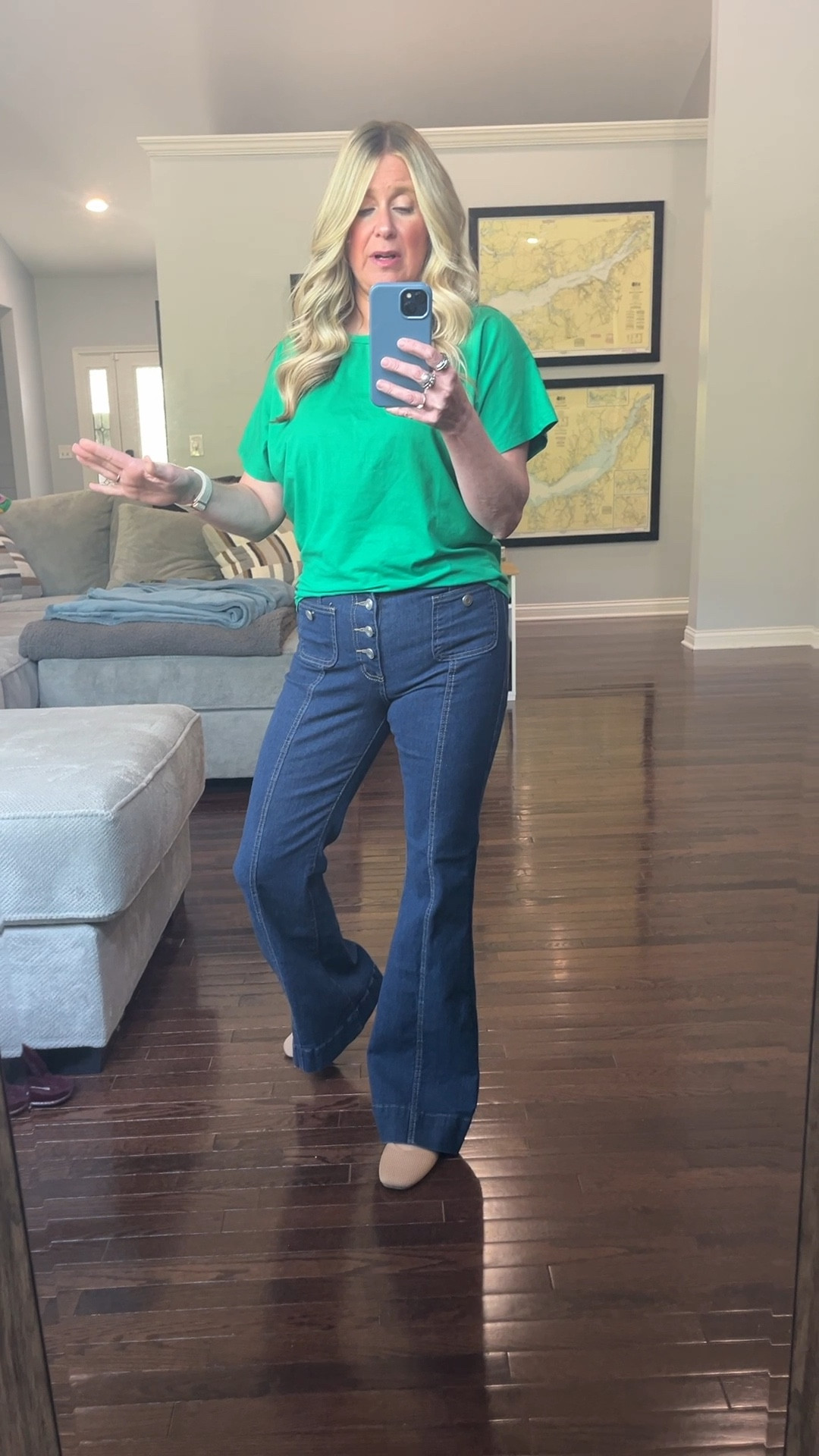 Loving this shirt! 💚 

#LTKU #LTKStyleTip