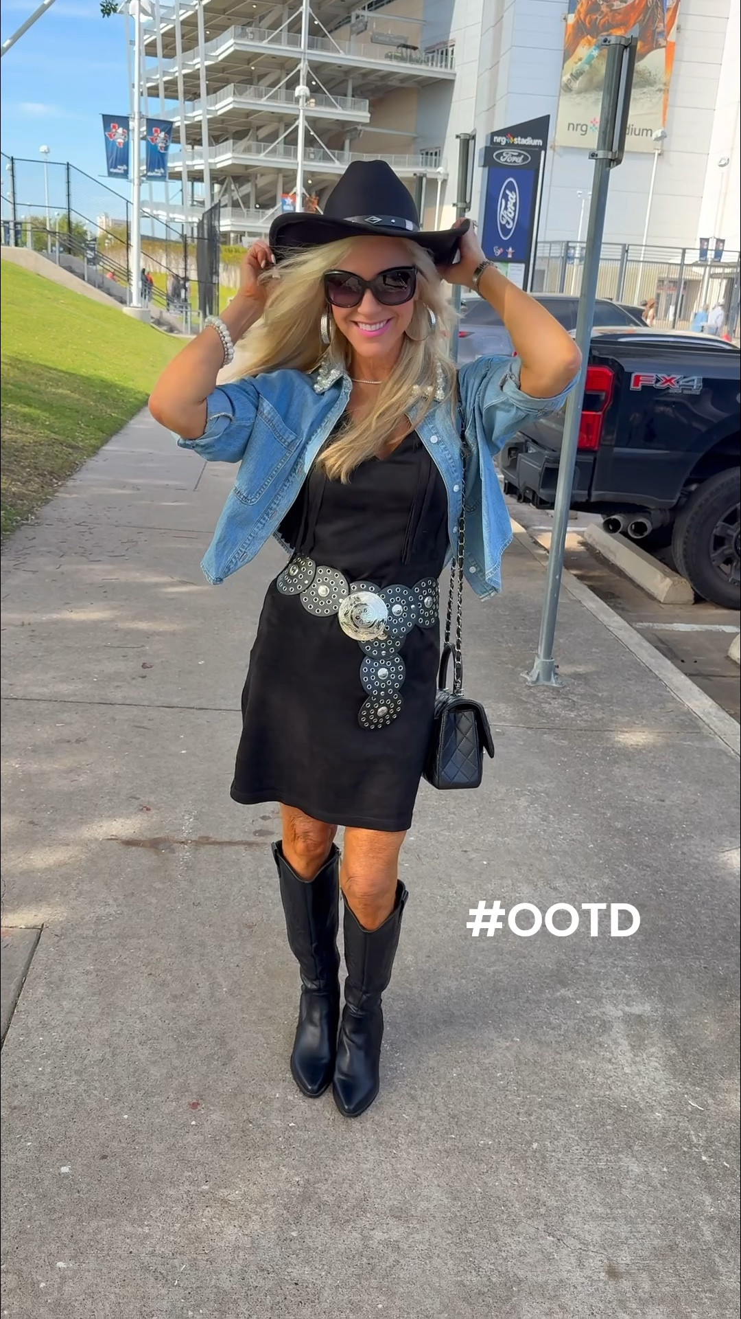 Rodeo ready! I am 5’4”, 113 lbs and wearing a size small. 

#LTKootd #LTKFestival #LTKgrwm