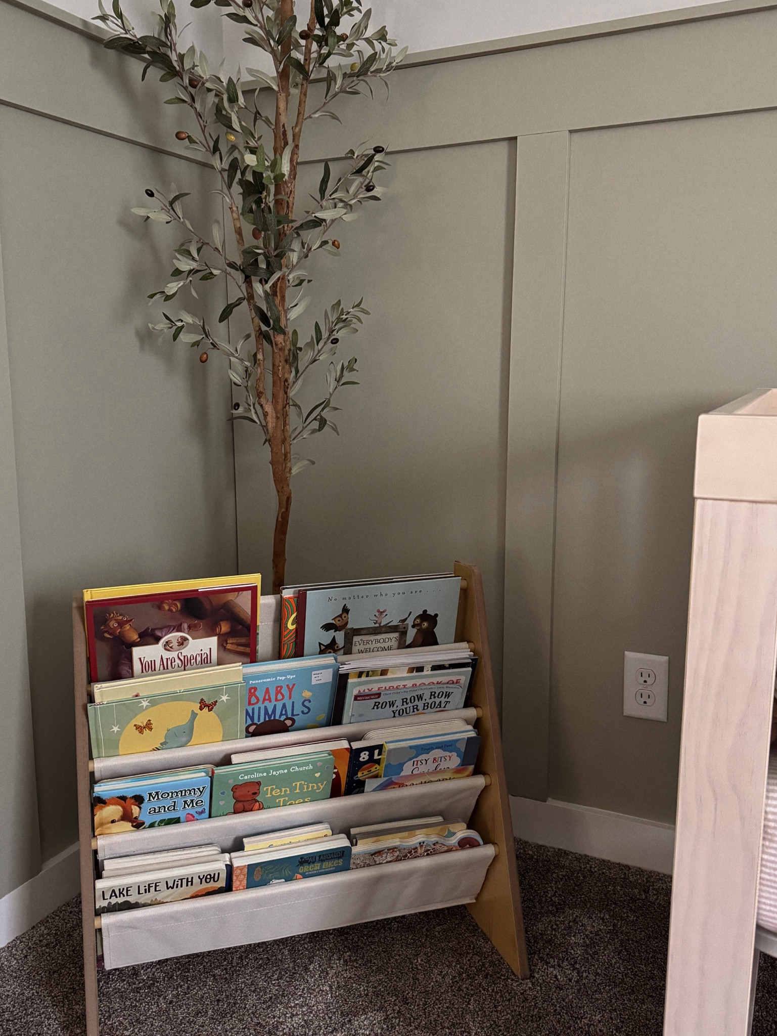 brooksy’s bookshelf 📚💘

#LTKGiftGuide #LTKFindsUnder50 #LTKBaby