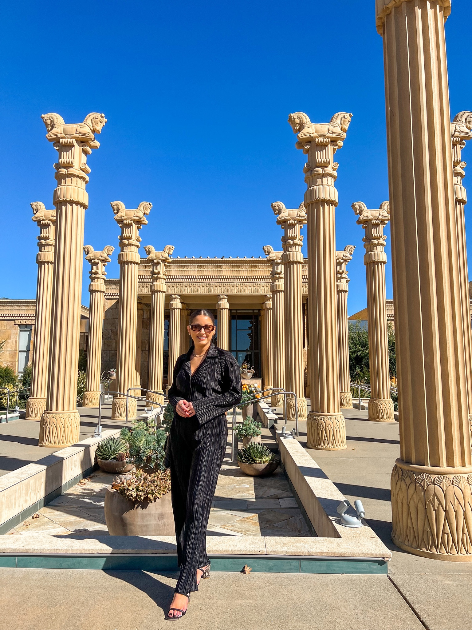 My fave outfit I’ve ever worn!!! I wear the pants all the time with other tops and jackets and it’s so comfy! 

#LTKtravel #LTKfit #LTKGiftGuide