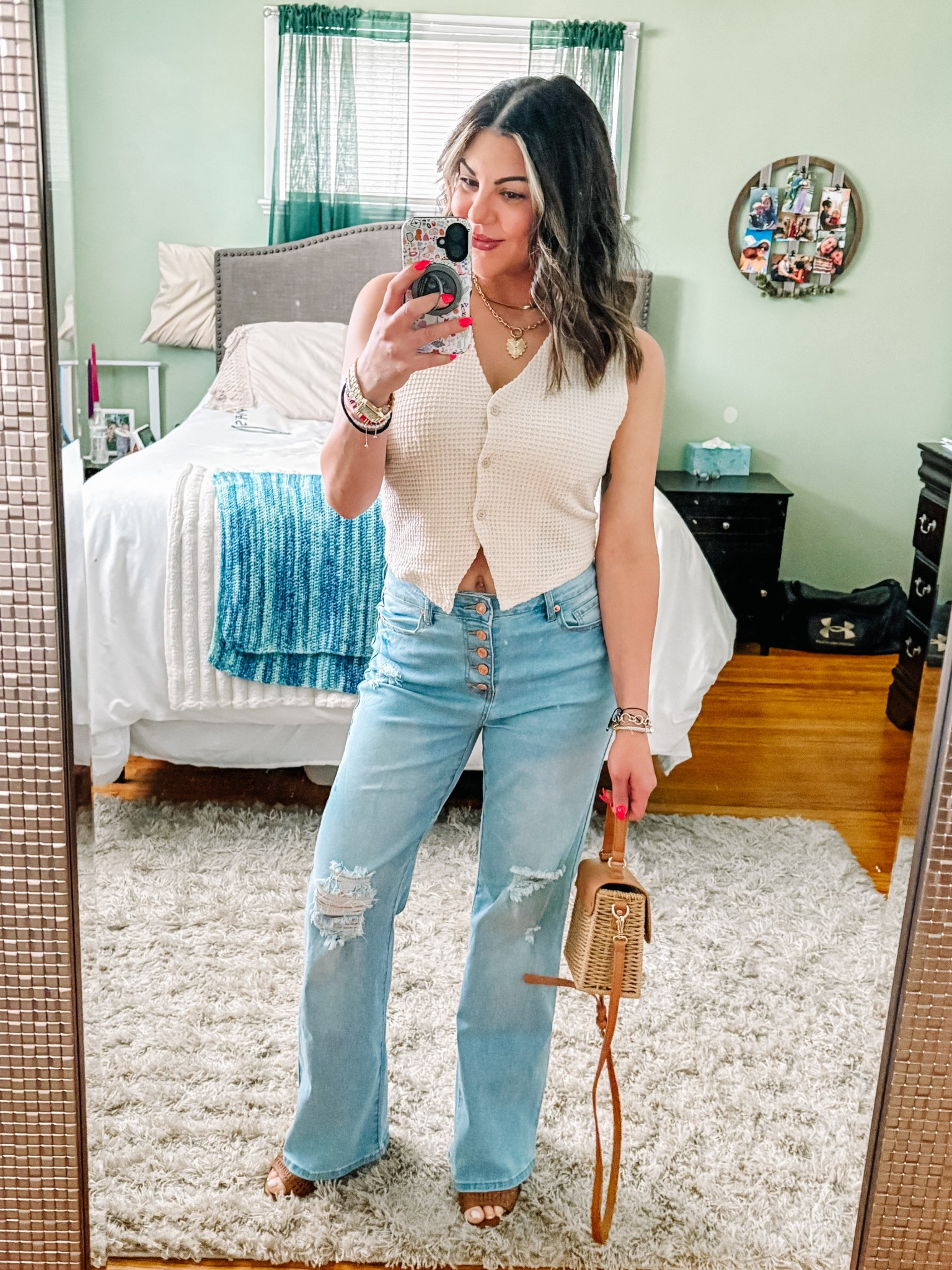 Date Night Outfit!! 
The perfect Summer night out outfit!! Top & jeans are both on sale!!
Jeans run big!

#LTKSaleAlert #LTKStyleTip #LTKFindsUnder50