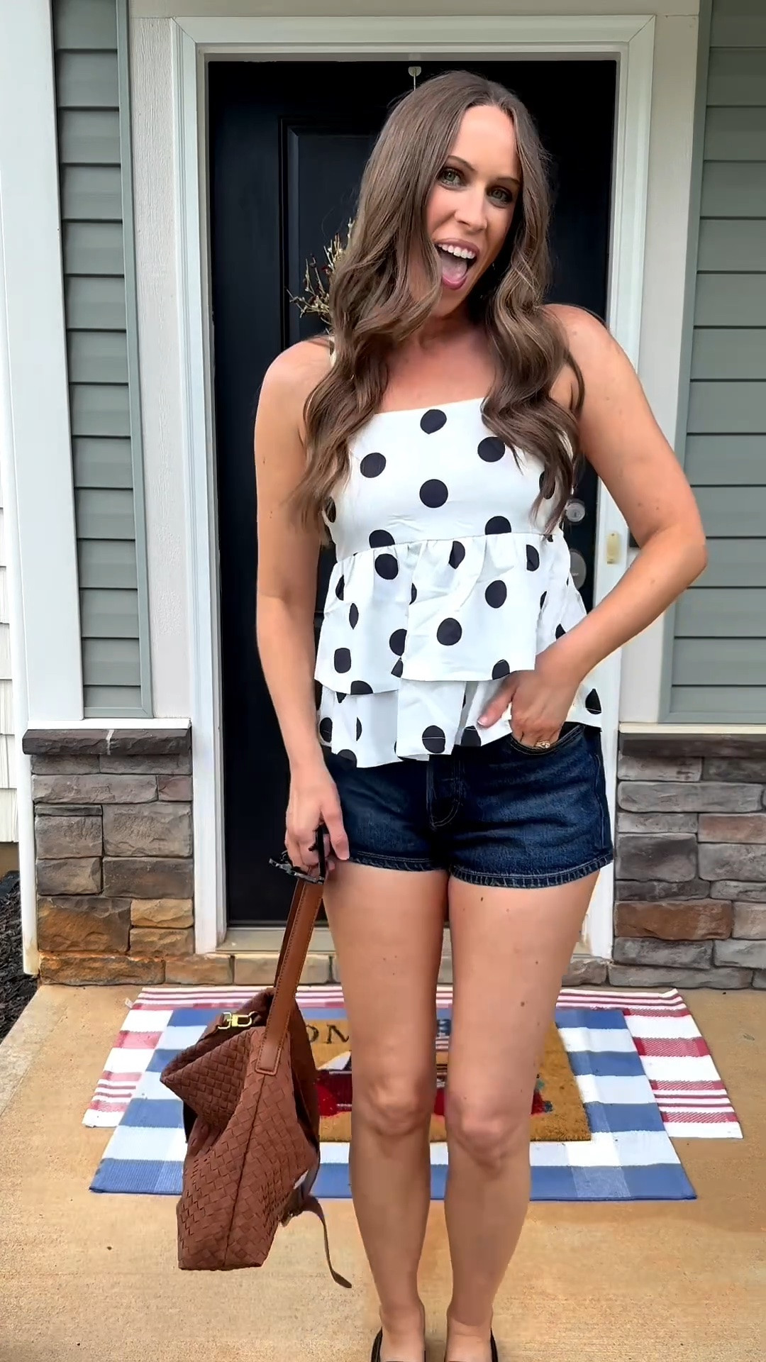 Everyday outfit idea 🖤🖤

Polka dot shirt, denim shorts, ballet flats, tote bag, Amazon fashion

#LTKgrwm #LTKootd