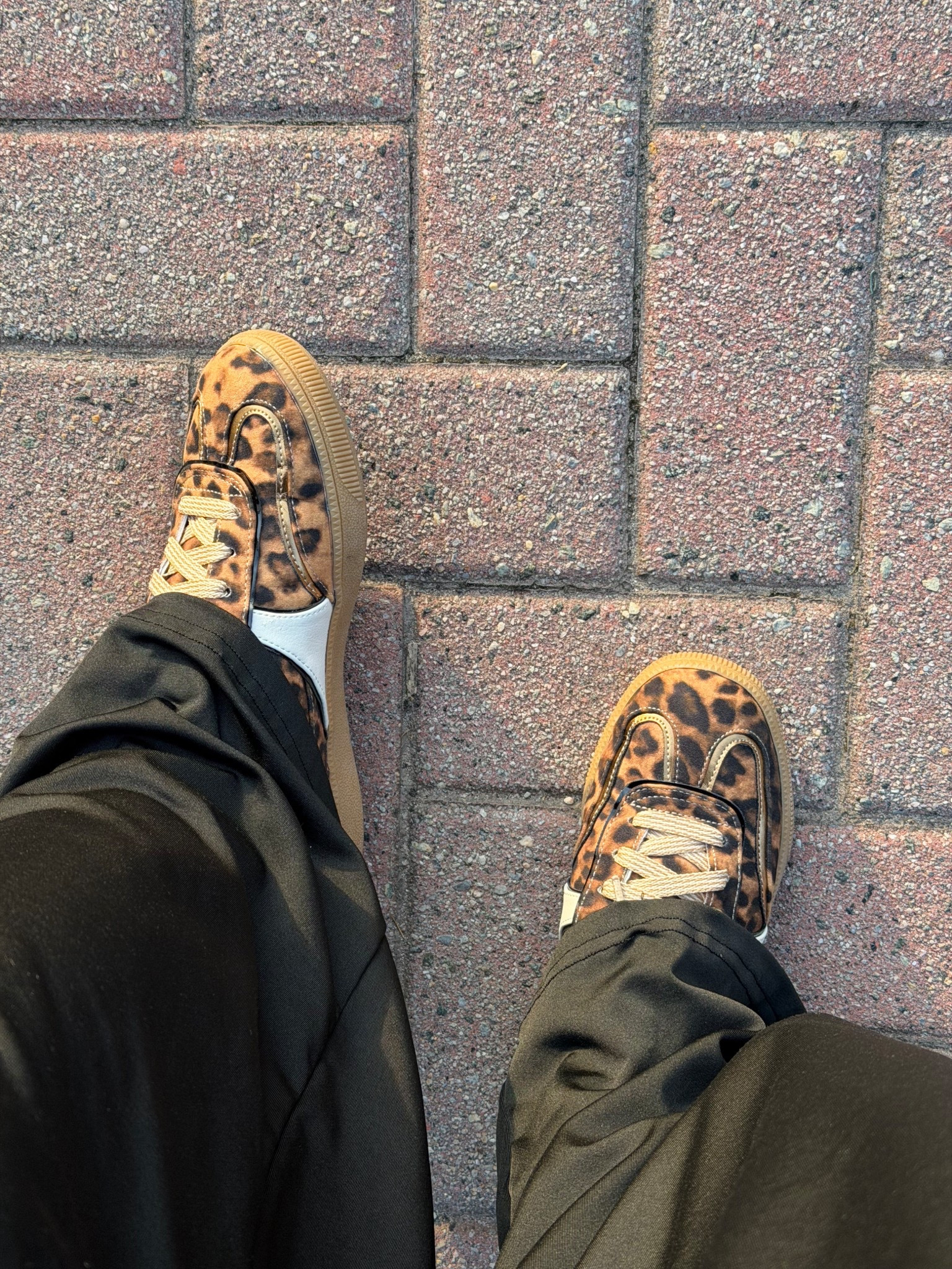 my favorite work sneakers this season

#LTKWorkwear #LTKShoeCrush #LTKFindsUnder50