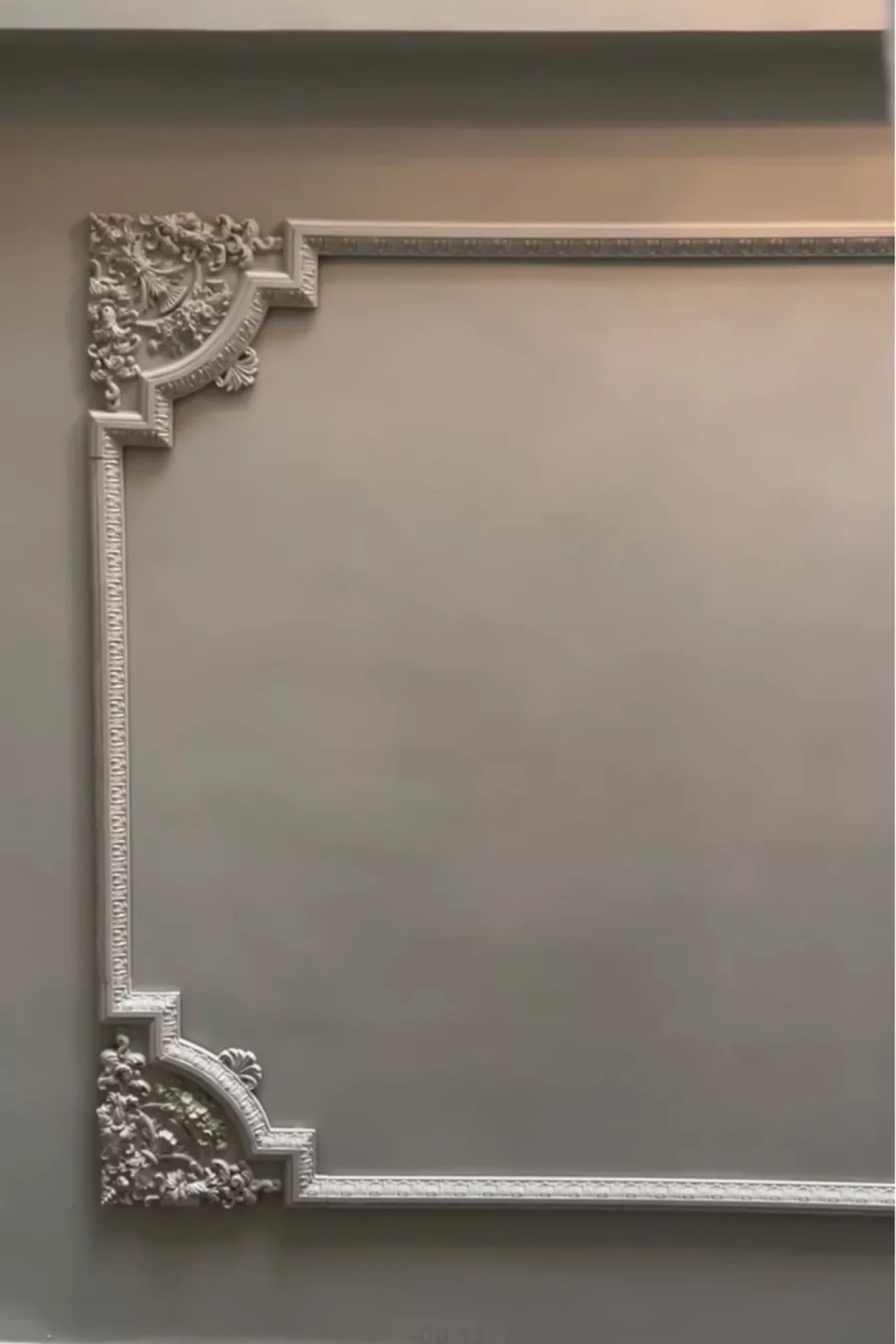 ceiling moulding DIY

#LTKhome