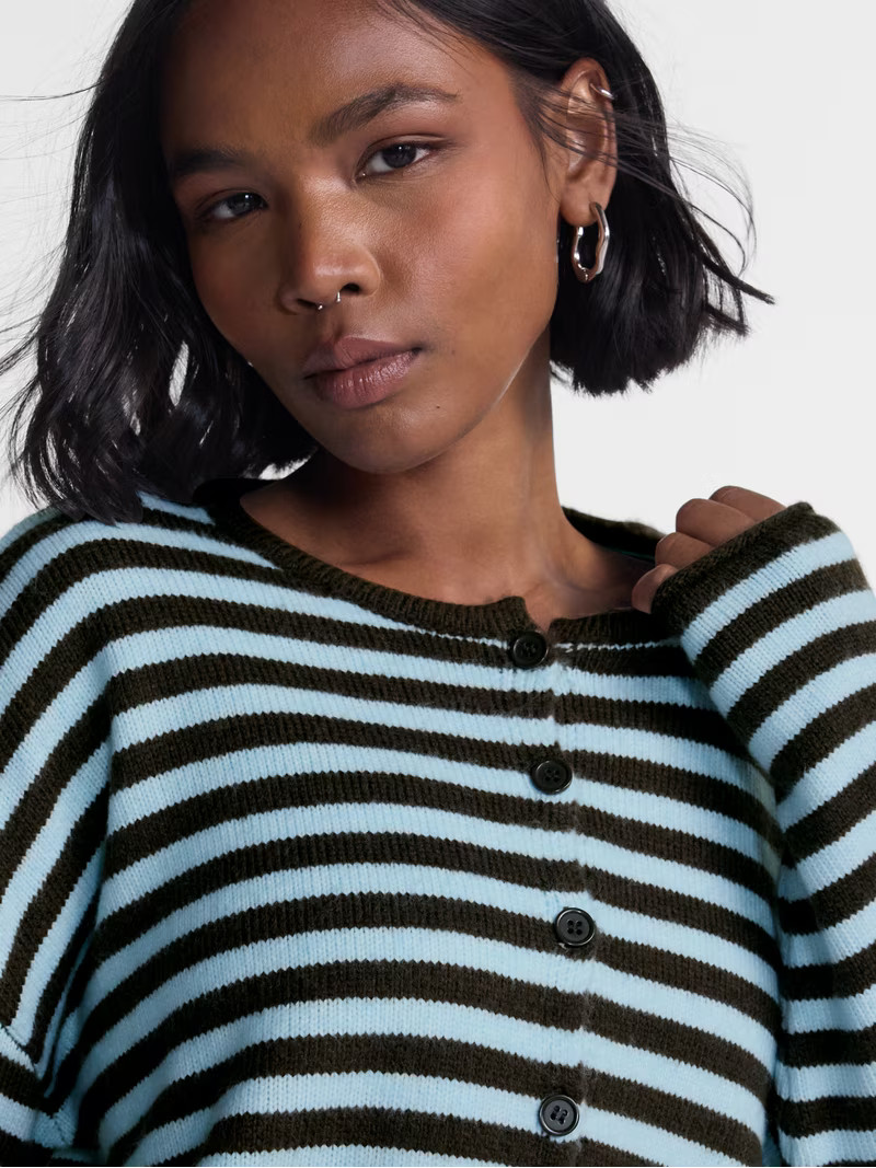 No Boundaries Boxy Fit Button Front Cardigan, Women's and Women's Plus XXS-4X | Walmart (US)