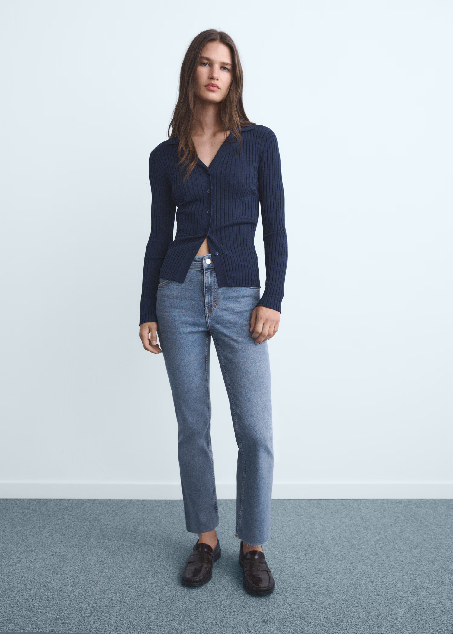 Sienna flared cropped jeans - Women | MANGO USA | Mango (US/MX/AU)