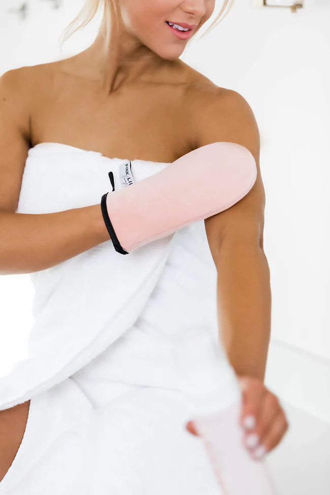 Effortless Days Pink Tanning Mitt | Pink Lily