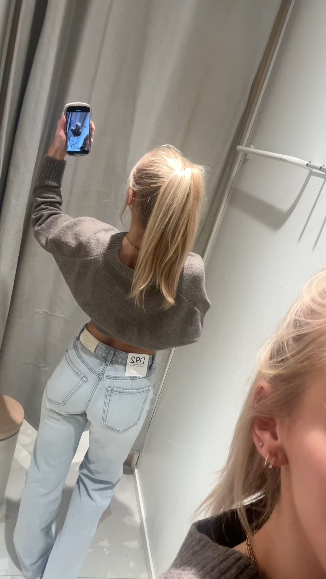 Finally found the perfect pair of light grey jeans 🤌🏻 

#LTKjeans #LTKstyletip