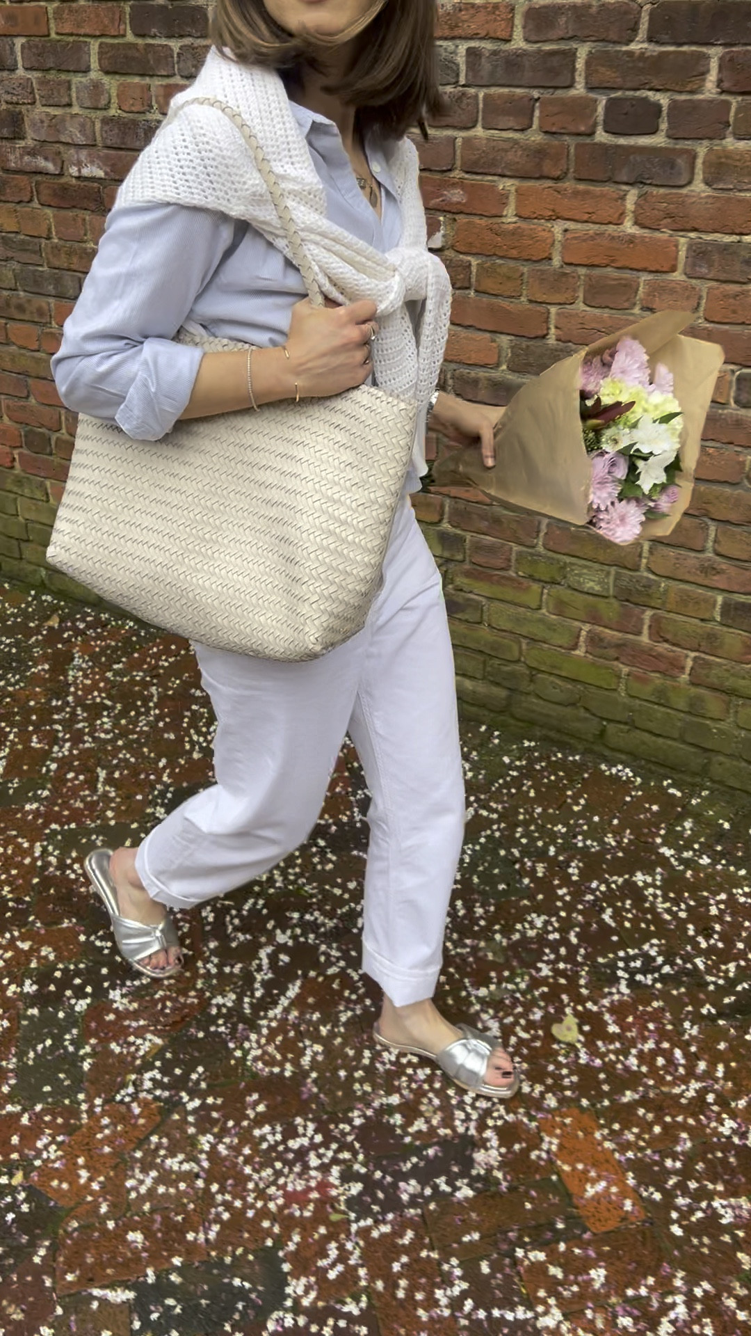 Madewell woven tote bag 20% off shopping in app! 

#LTKxMadewell

#LTKSaleAlert #LTKxMadewell #LTKItBag