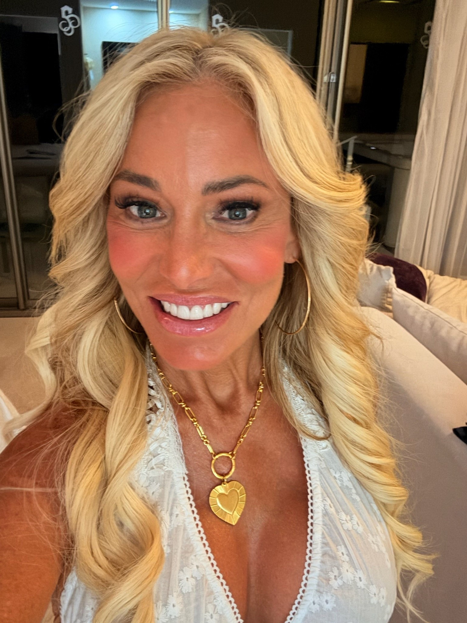 My everyday makeup, on repeat. ✨

#cosmetics #glow #beauty

#LTKGiftGuide #LTKHoliday #LTKBeauty