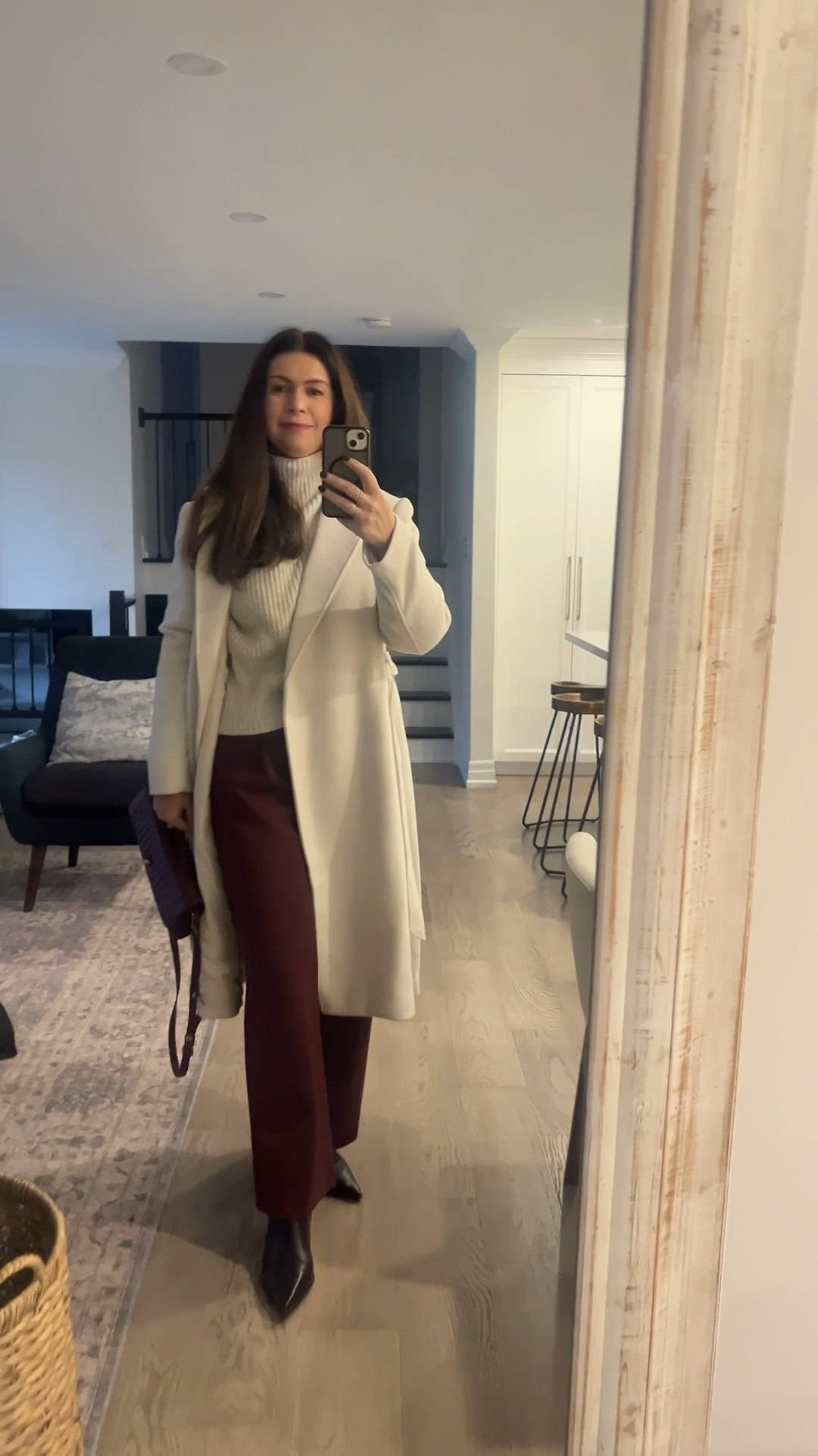 Burgundy + cream. So chic. I live a good off white coat for winter. It just scream luxury. Don’t you think?
Sweater is size Mediumm

#LTKcanada #LTKwinter #LTKworkwear