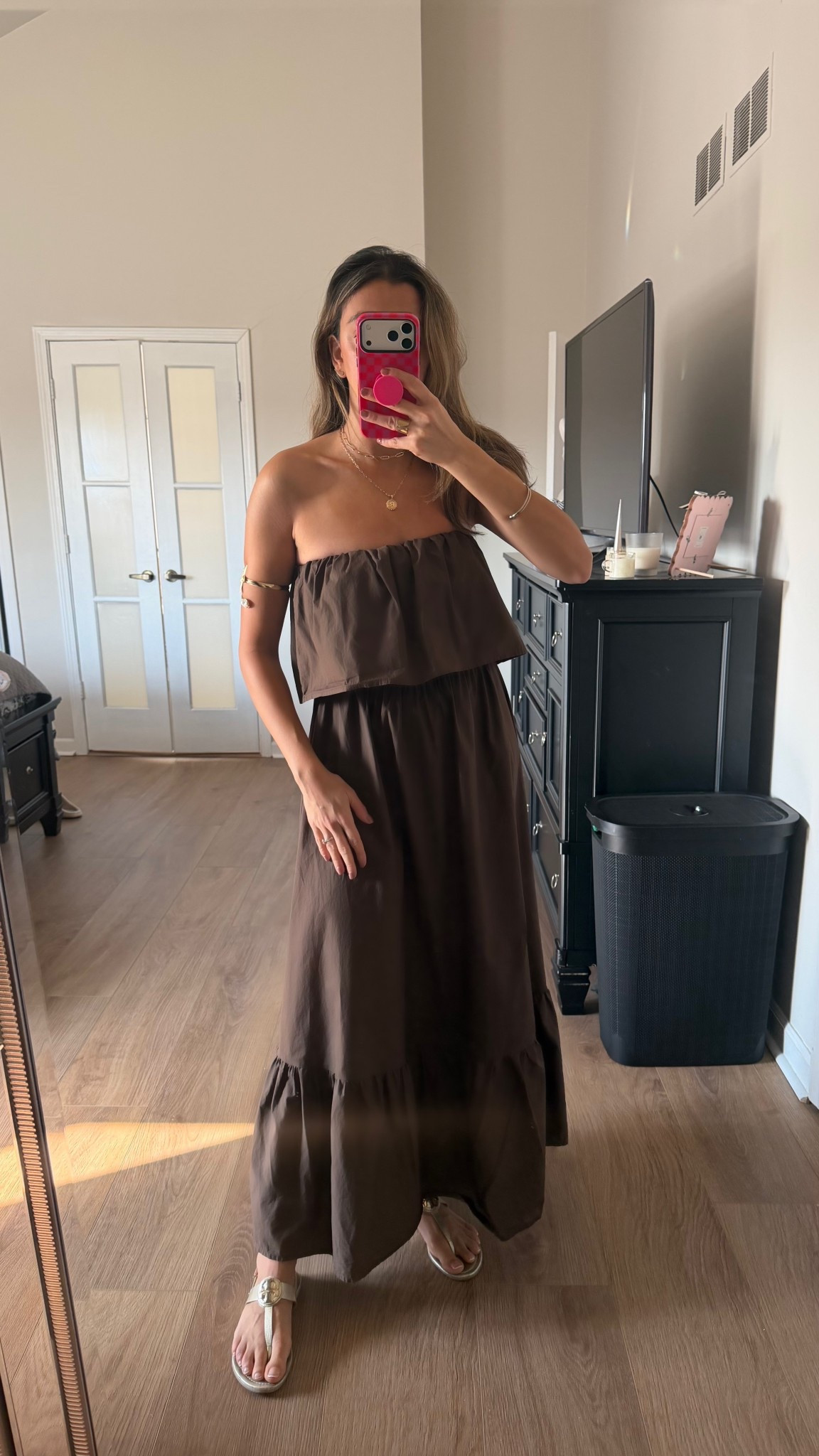 Brown maxi dress 



#LTKFestival #LTKootd #LTKTravel