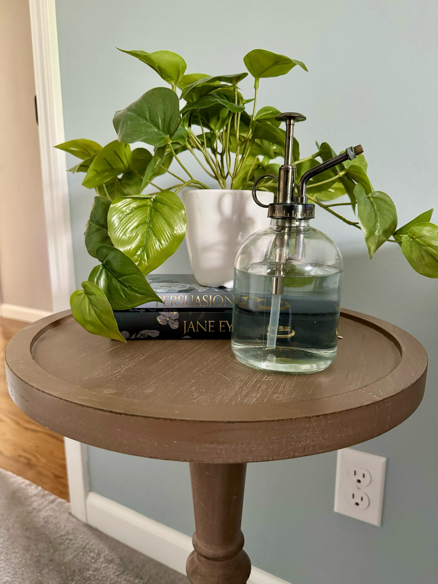 Bedroom side table, bedroom style, bedroom styling, farmhouse decor, guest bedroomm

#LTKHome #LTKSeasonal #LTKStyleTip