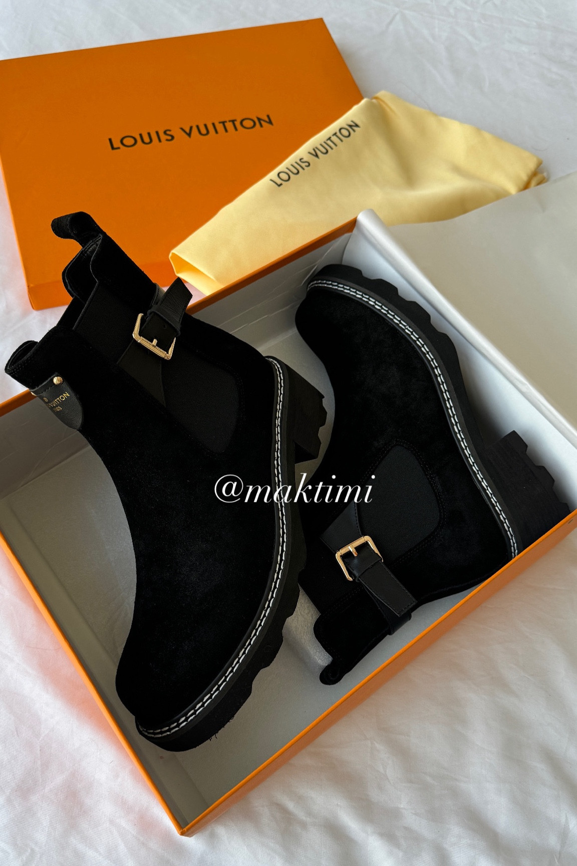 Premium quality, suede!

#FashionMonth #LTKsale #LTKautumn