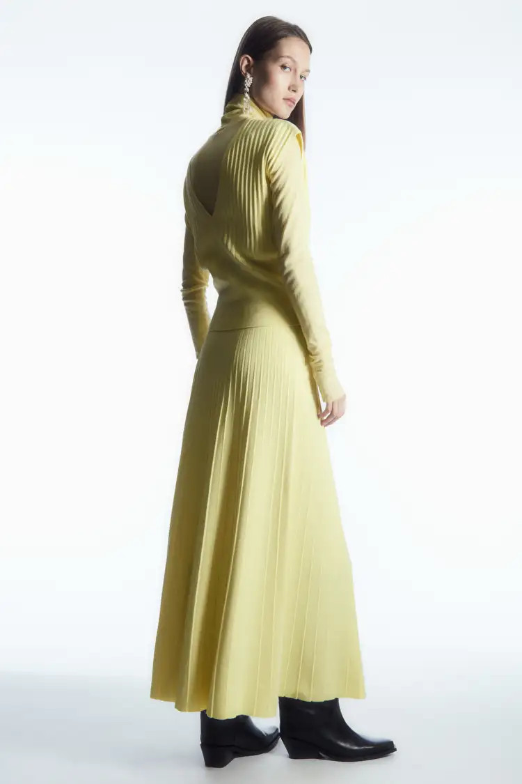 PLEATED KNITTED MAXI SKIRT - LIGHT YELLOW - COS | COS UK