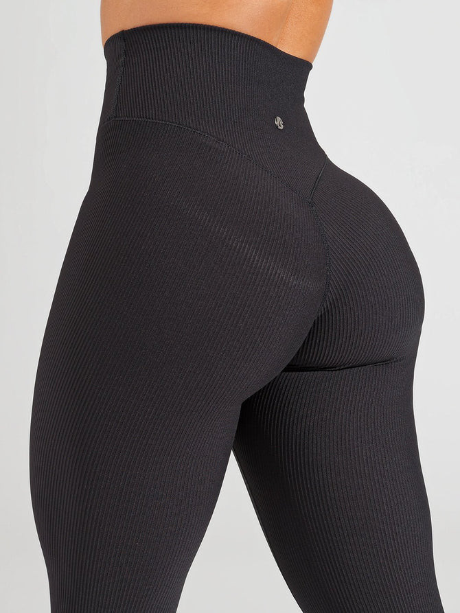Material Girl Ribbed Legging - Onyx Black | Buffbunny