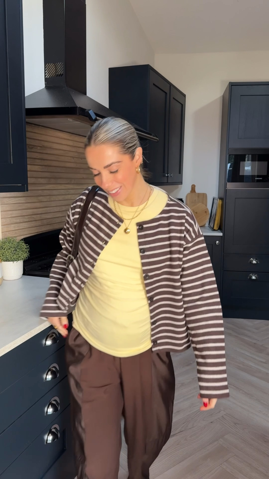 A maternity bump friendly spring outfit wearing no maternity items 🤎💛

#LTKuk #LTKmaternity #LTKspring