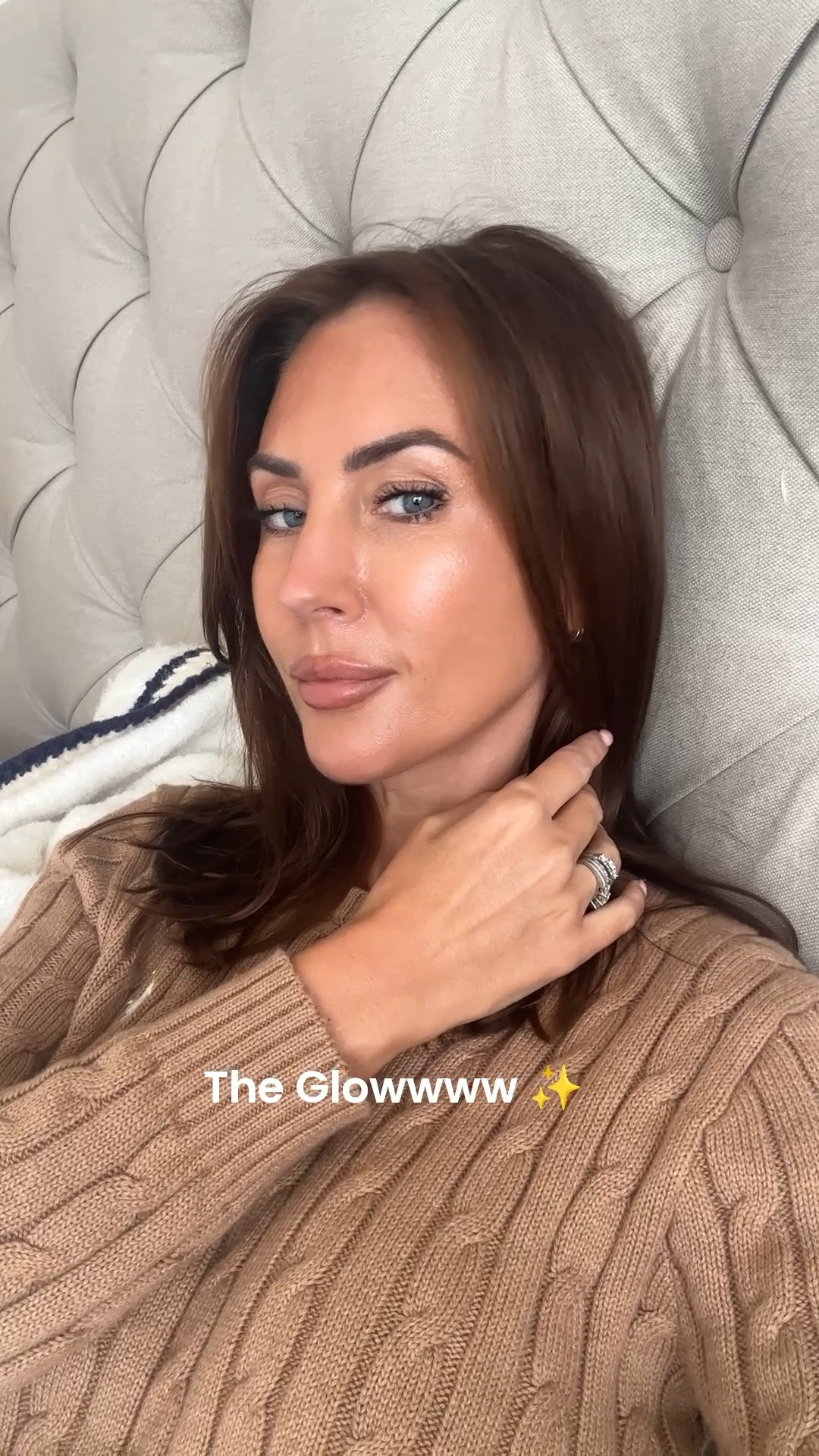 Bought some new makeup for autumn and seriously this glow last all day highlighter make up for autumn autumn make up glowing skin Dior make

#LTKbeauty #LTKautumn