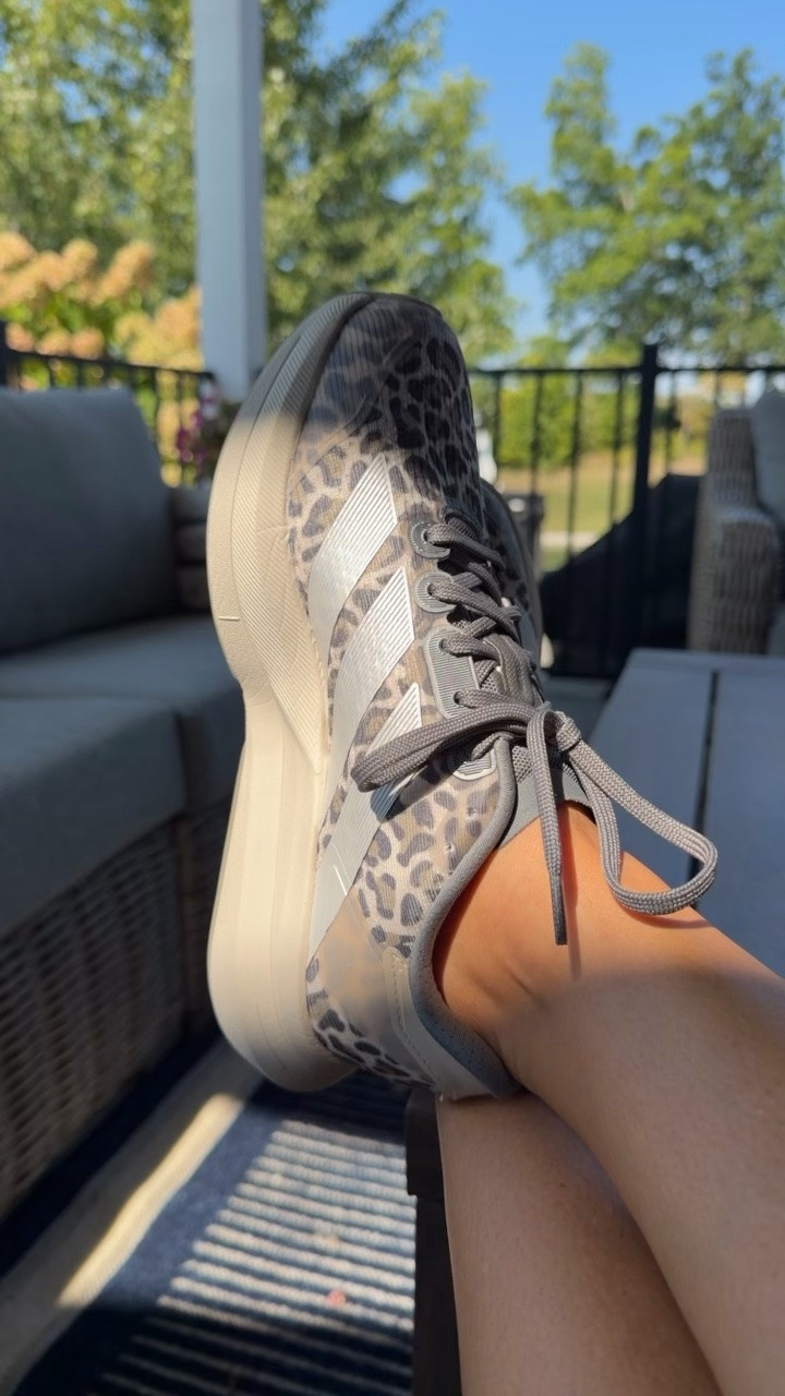 I’ve been working out in these at home and I’m a fan!!! Cute, comfy, supportive and fit TTS!

#LTKSaleAlert #LTKActive #LTKfitnessgoals