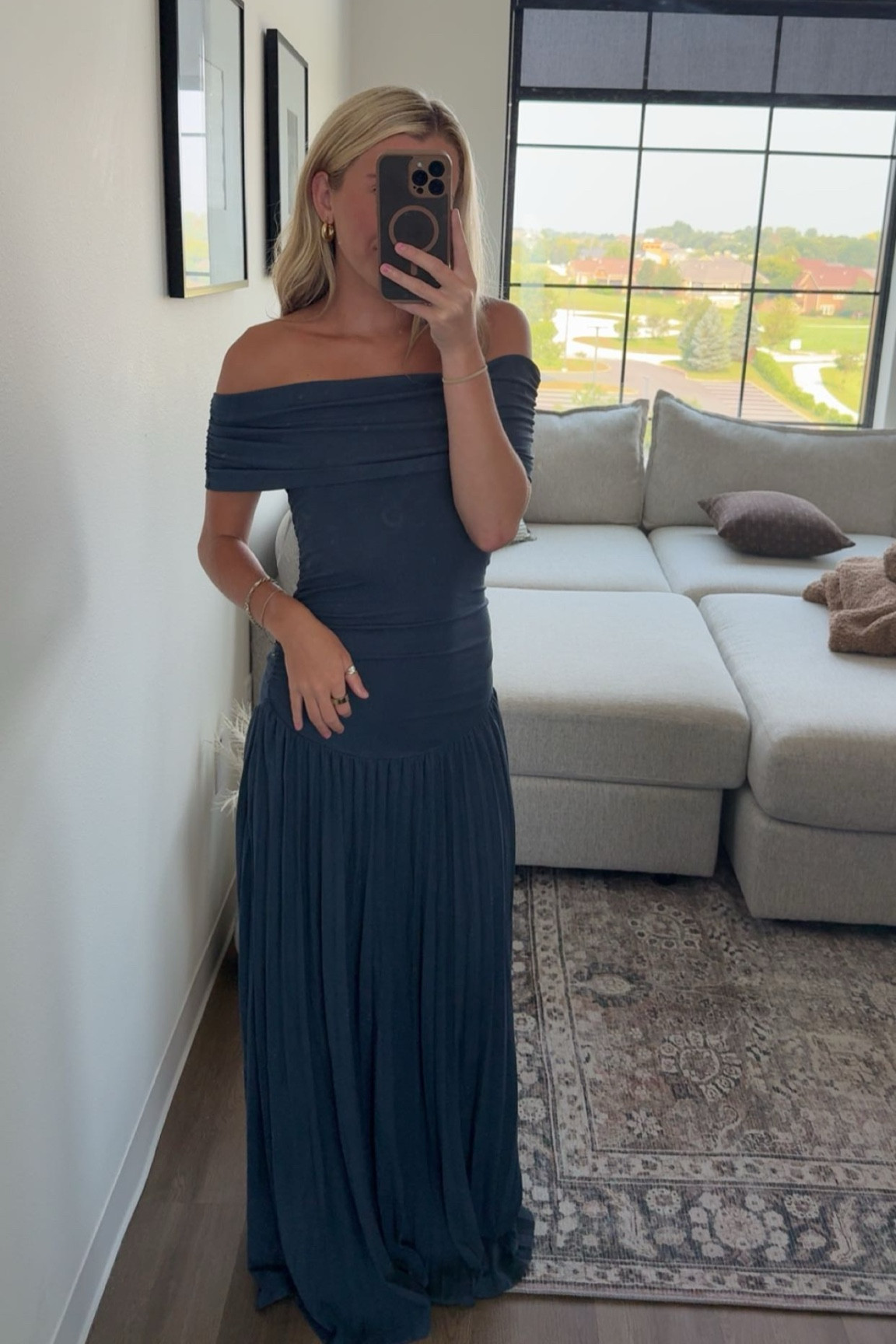 wedding guest dress, i’m wearing a size small it’s very stretchy so i would say you could size down one if needed! 



#LTKWedding