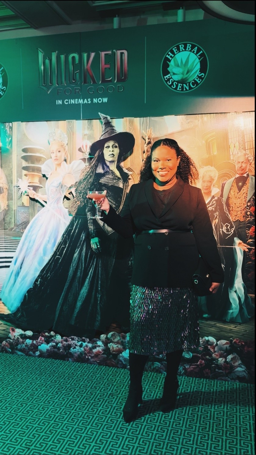 Blazer + Skirt

#LTKmidsize #LTKuk #LTKautumn