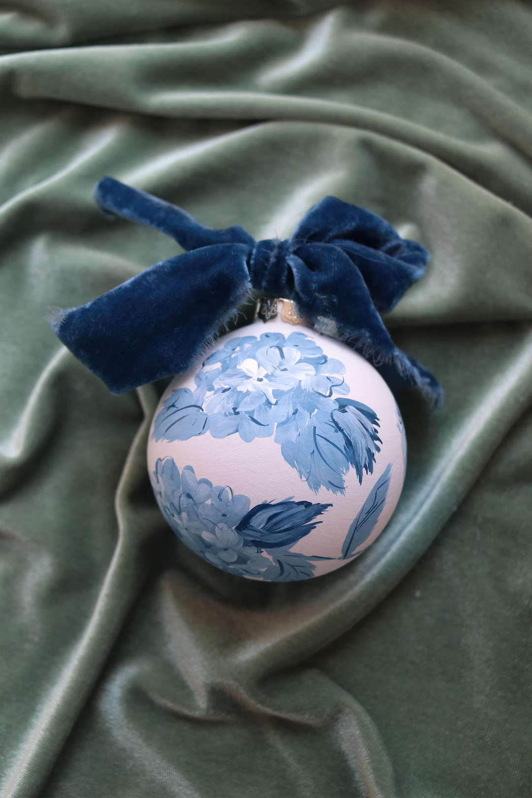 Hand-painted Blue and White Hydrangea Ornament, Chinoiserie Style Christmas Ornament - Etsy | Etsy (US)