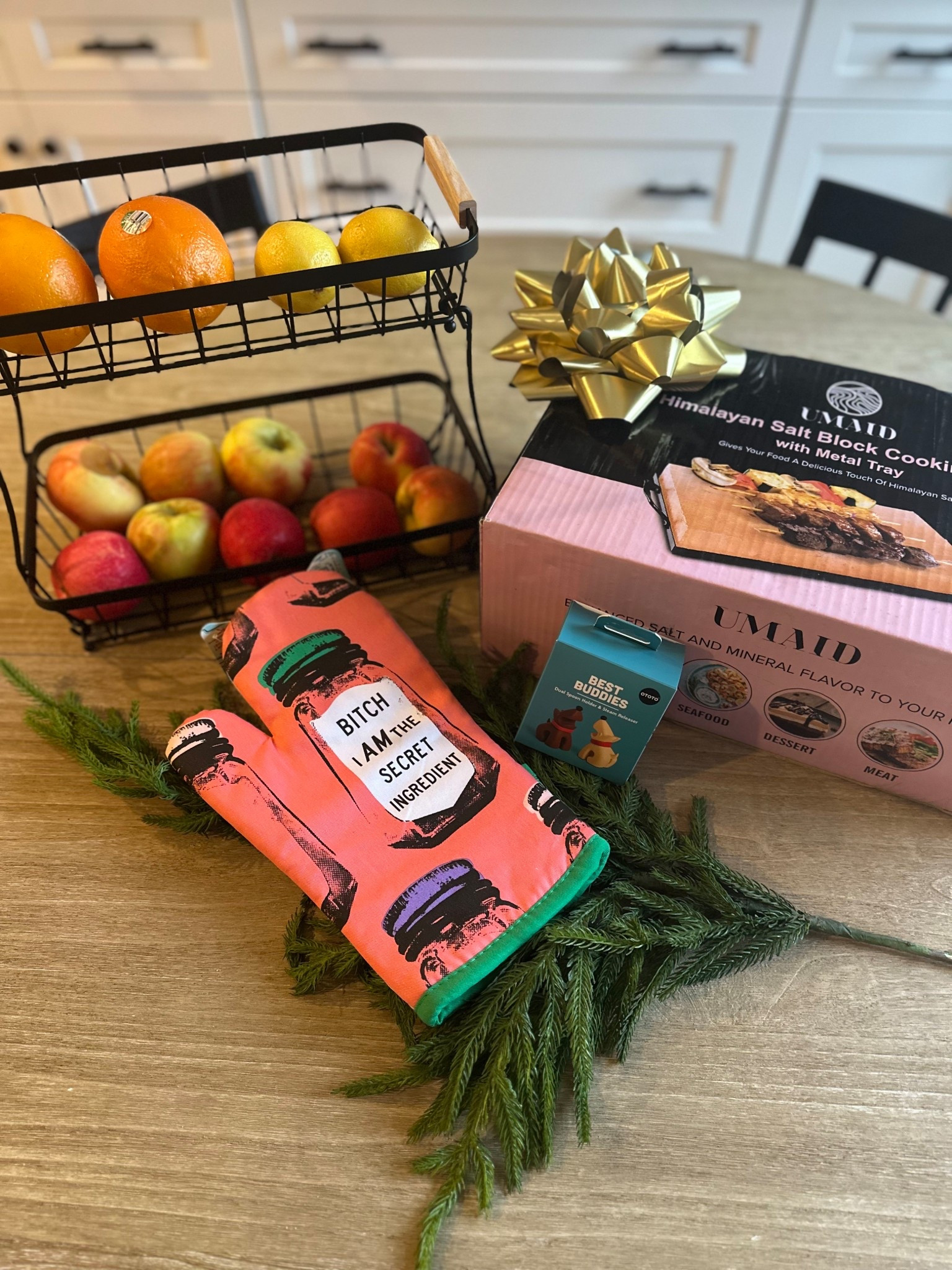 Day 3 of our 12 Day Gift Guide is all about the Foodie! Foodies deserve organized, beautiful kitchens, and today's guide is filled with gifts that make cooking smoother (and prettier).

🎁 Comment GIFTS for the links!

#LTKGiftGuide #LTKHoliday #LTKSeasonal