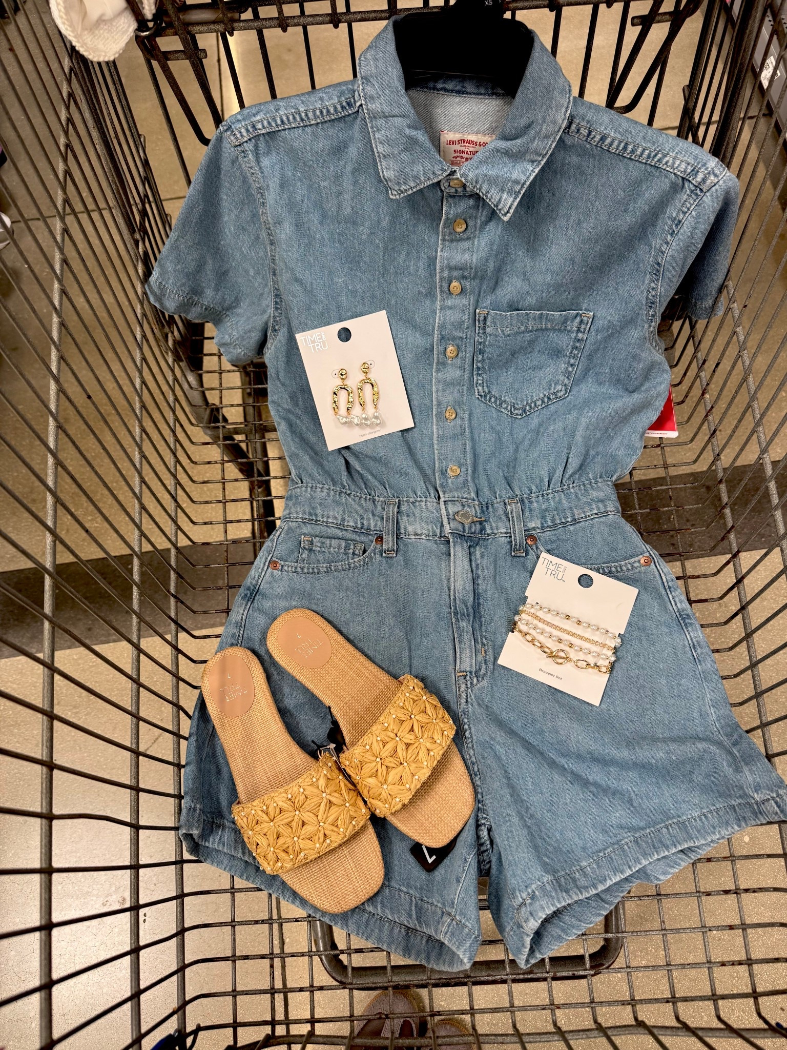 Walmart outfit idea ❤️

Walmart fashion, Walmart style, affordable fashion 

#LTKgrwm #LTKFestival #LTKootd