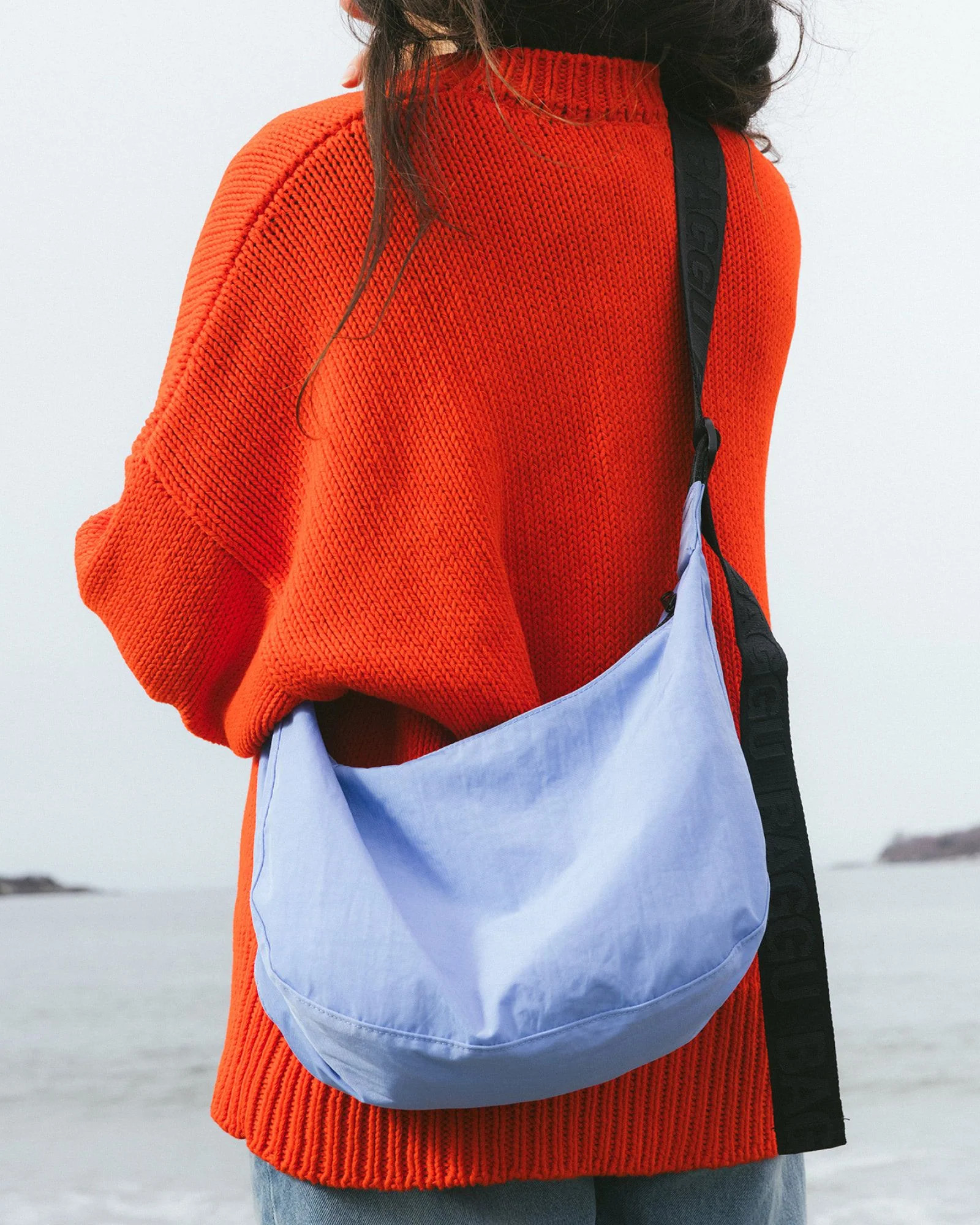 Medium Nylon Crescent Bag | BAGGU