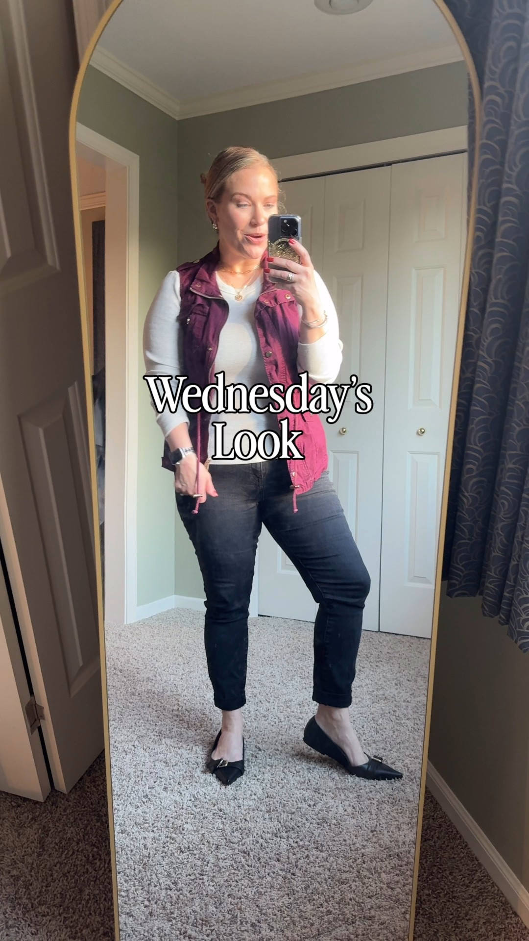 🍁 Fall fashion doesn’t mean a whole new wardrobe. It just smarter styling. Pair your favorite jeans, boots, and sweaters from last year with new fall pieces for an updated look that feels fresh and affordable.
Mix old and new, save money, and stay on trend. 🧥✨ #FallOutfitIdeas #LTKFallFashion #CapsuleWardrobe #AffordableStyle #OutfitRepeater #FallStyleInspo #WardrobeRefresh 

#LTKStyleTip #LTKSeasonal #LTKOver40