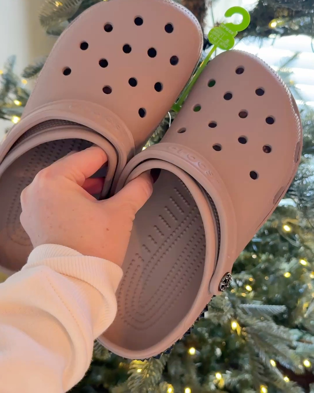 The perfect crocs. 

#LTKmomlife #LTKootd #LTKGiftGuide