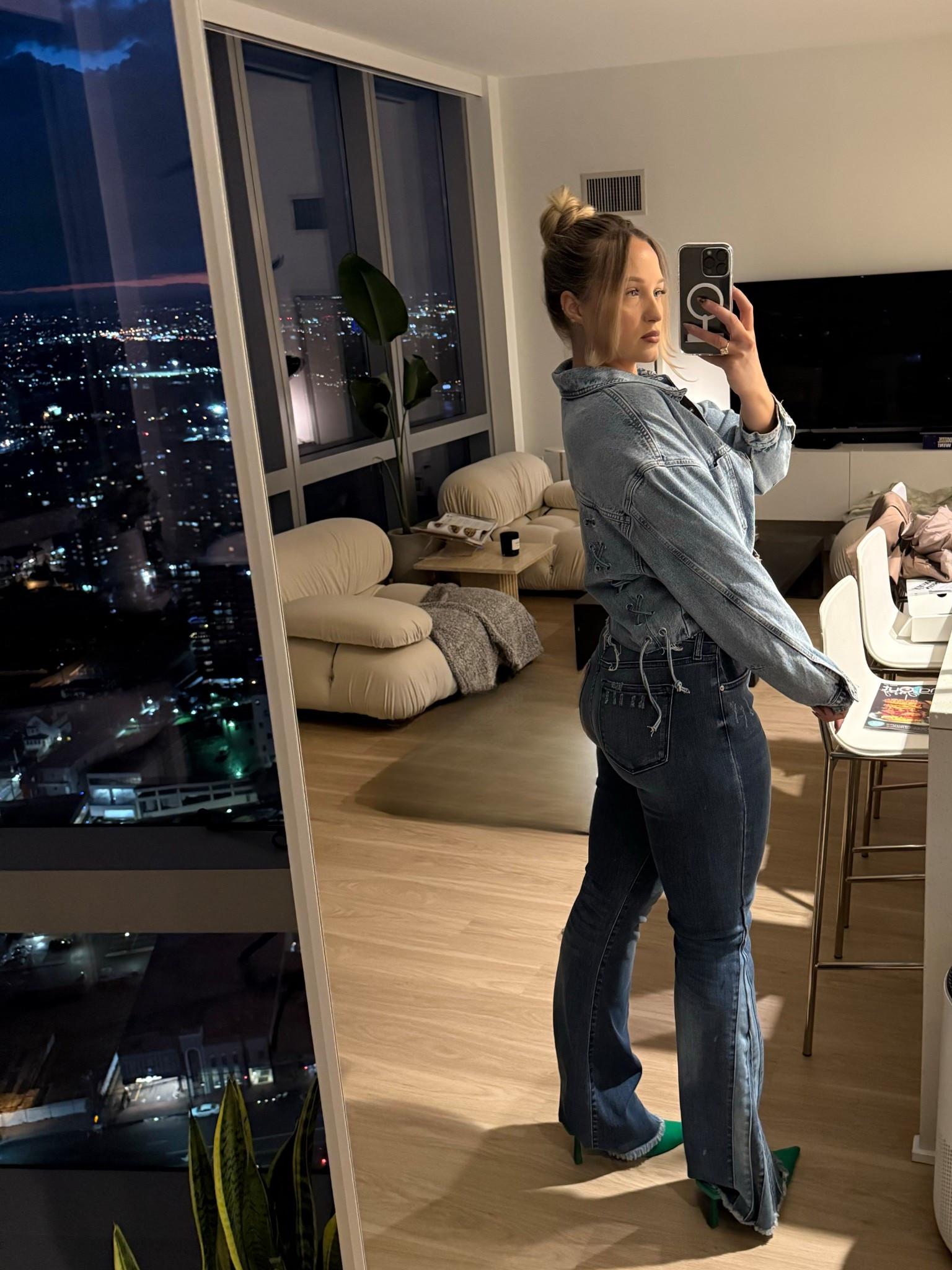 Denim denim denim

#LTKStyleTip #LTKBeauty