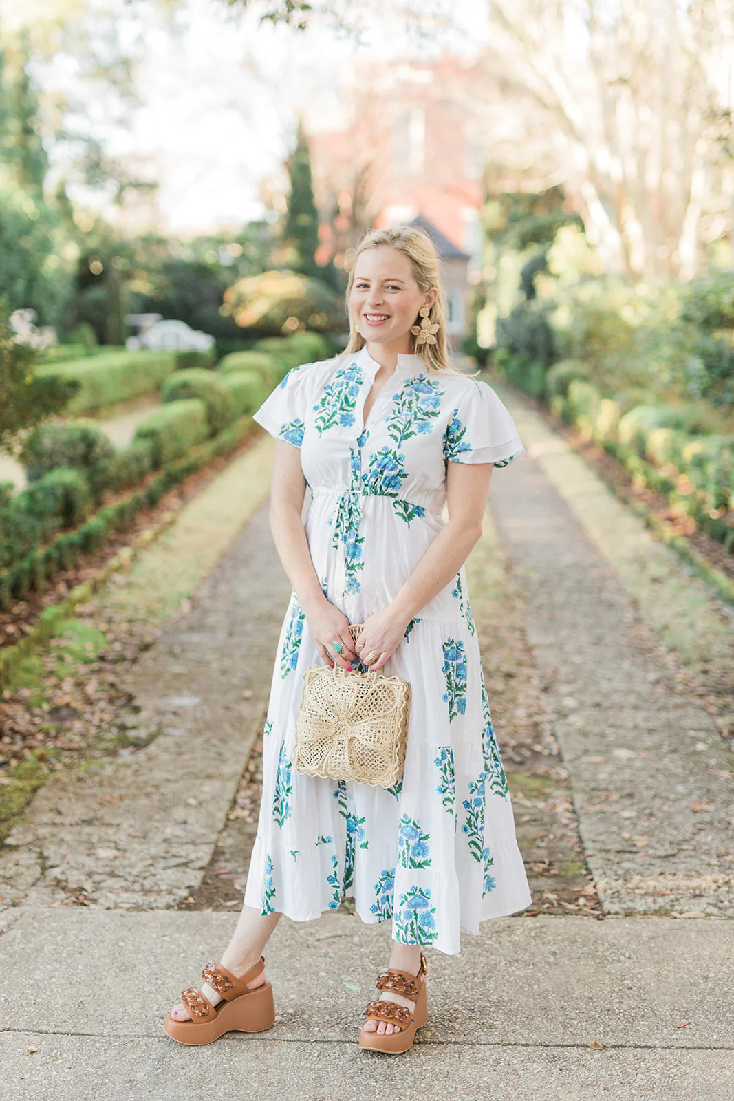 Magnolia Flutter | Spring Bud | Victoria Dunn 