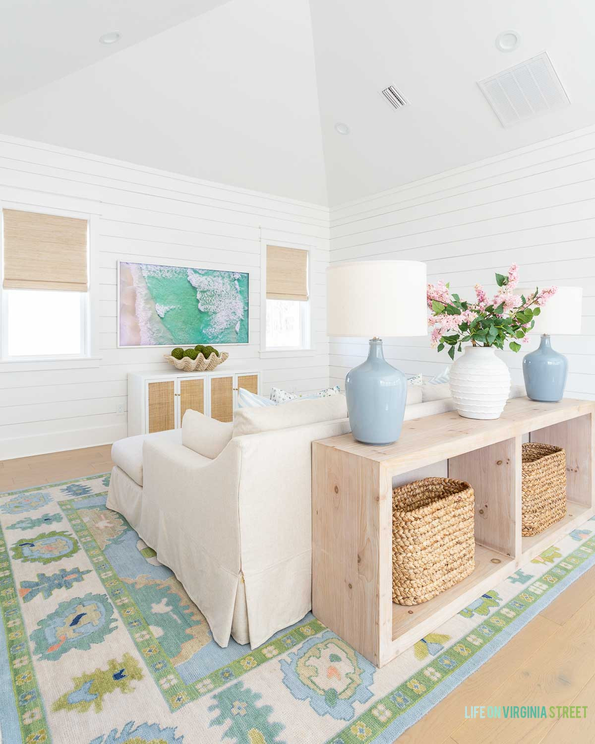 Modern coastal loft decor 🙌🏻🙌🏻￼

#LTKdayinmylife #LTKSeasonal #LTKHome